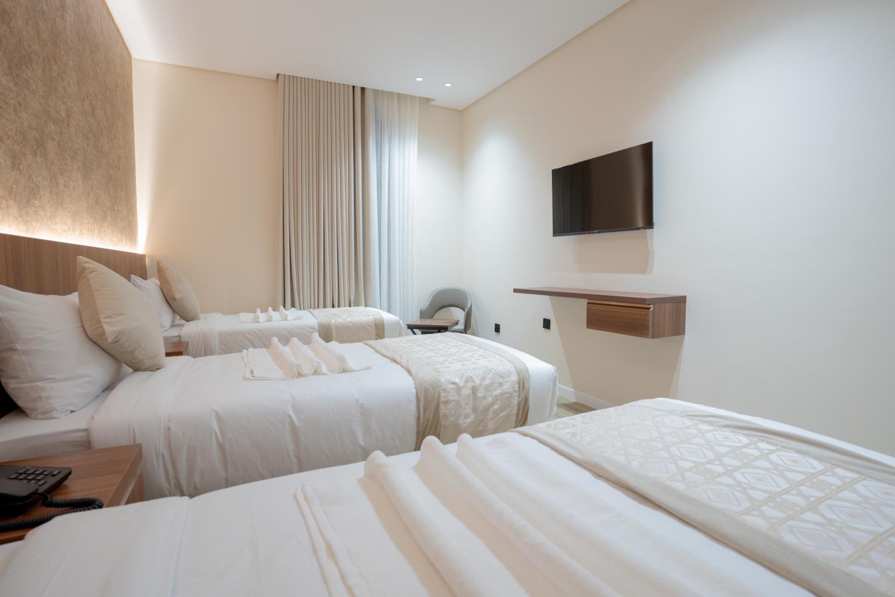 Deluxe Triple Room photo 1
