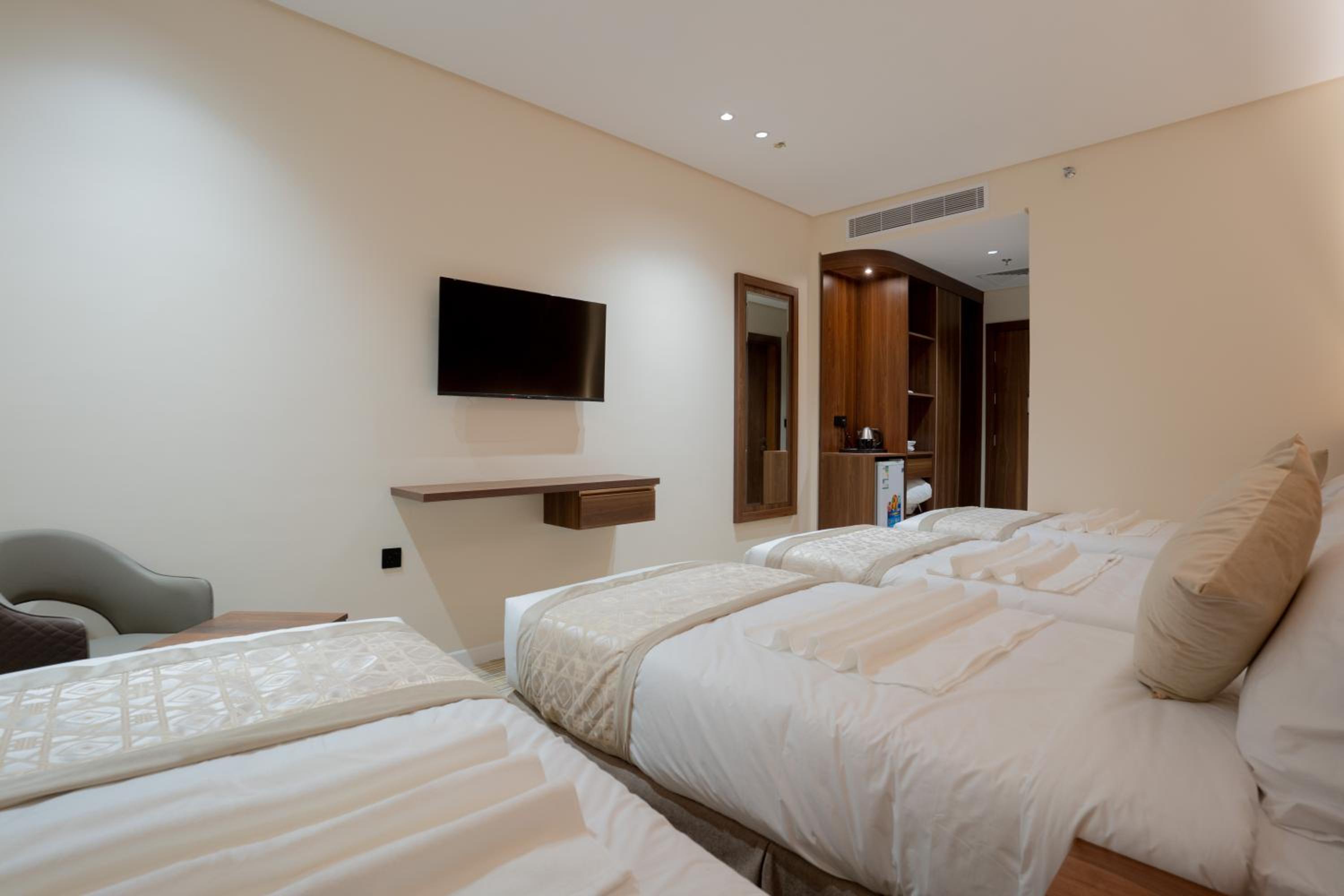 Deluxe Quadruple Room photo 1