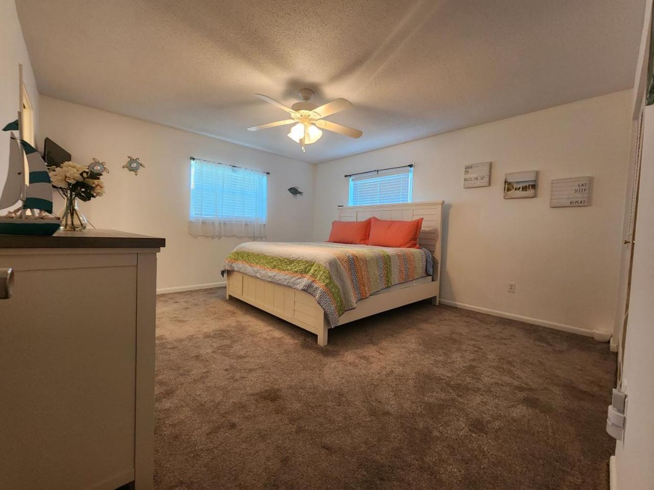 Two-Bedroom House photo 2