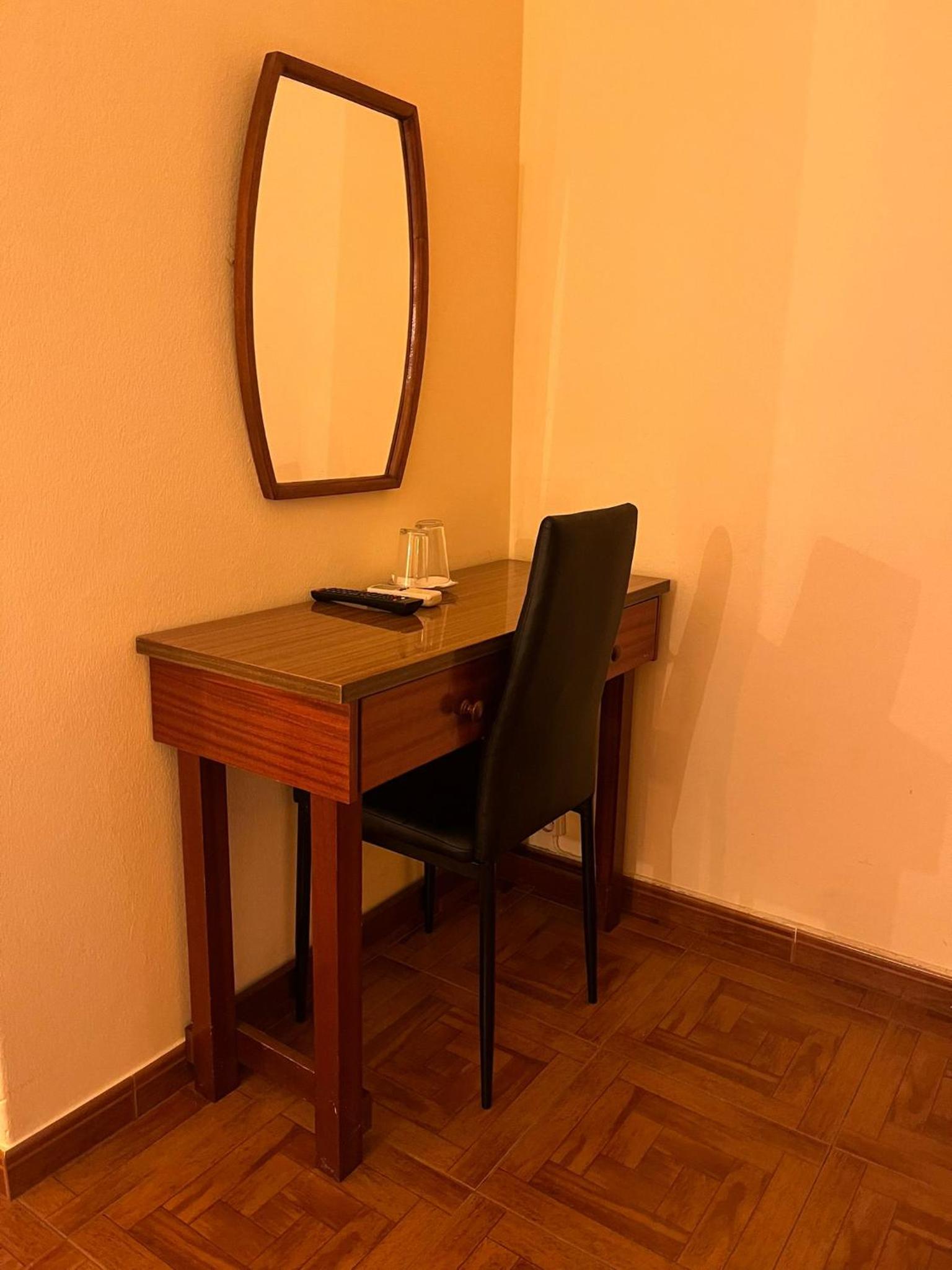 Triple Room with Private Bathroom photo 3