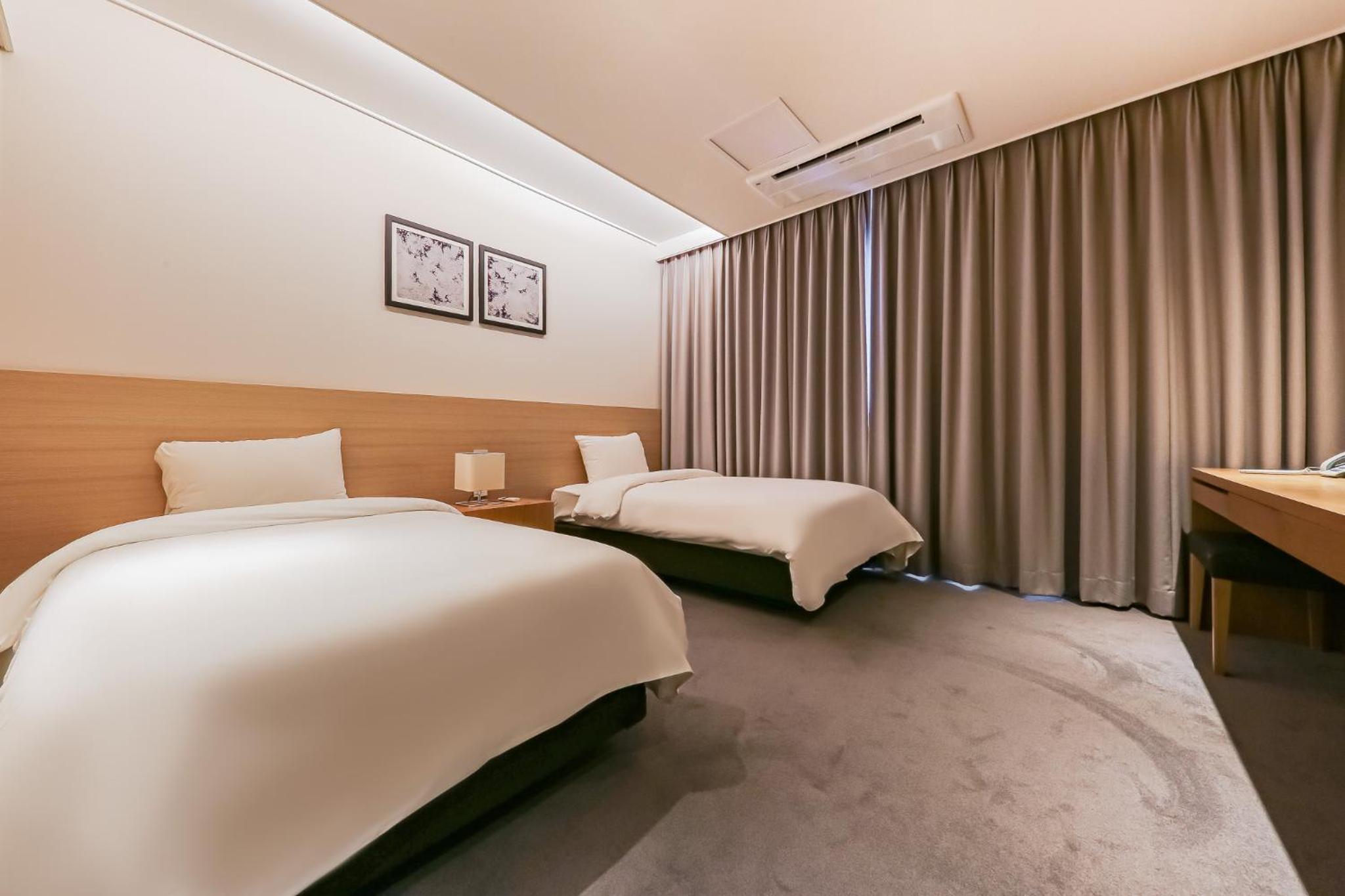 Standard Twin Room - Breakfast for 2 person