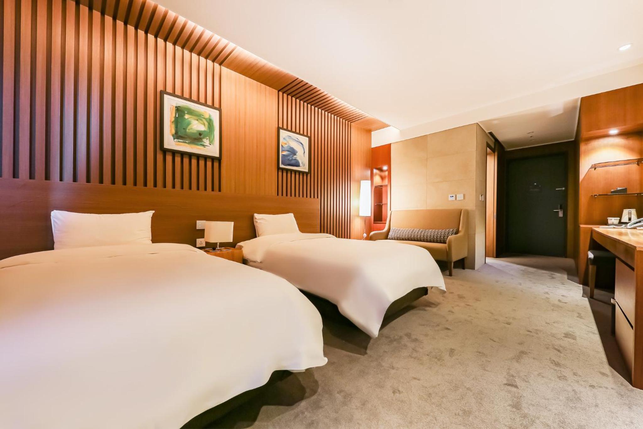 Deluxe Twin Room - Breakfast for 2 person