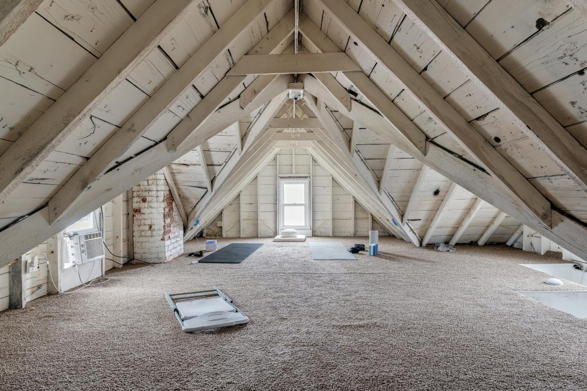 Four-Bedroom House photo 2