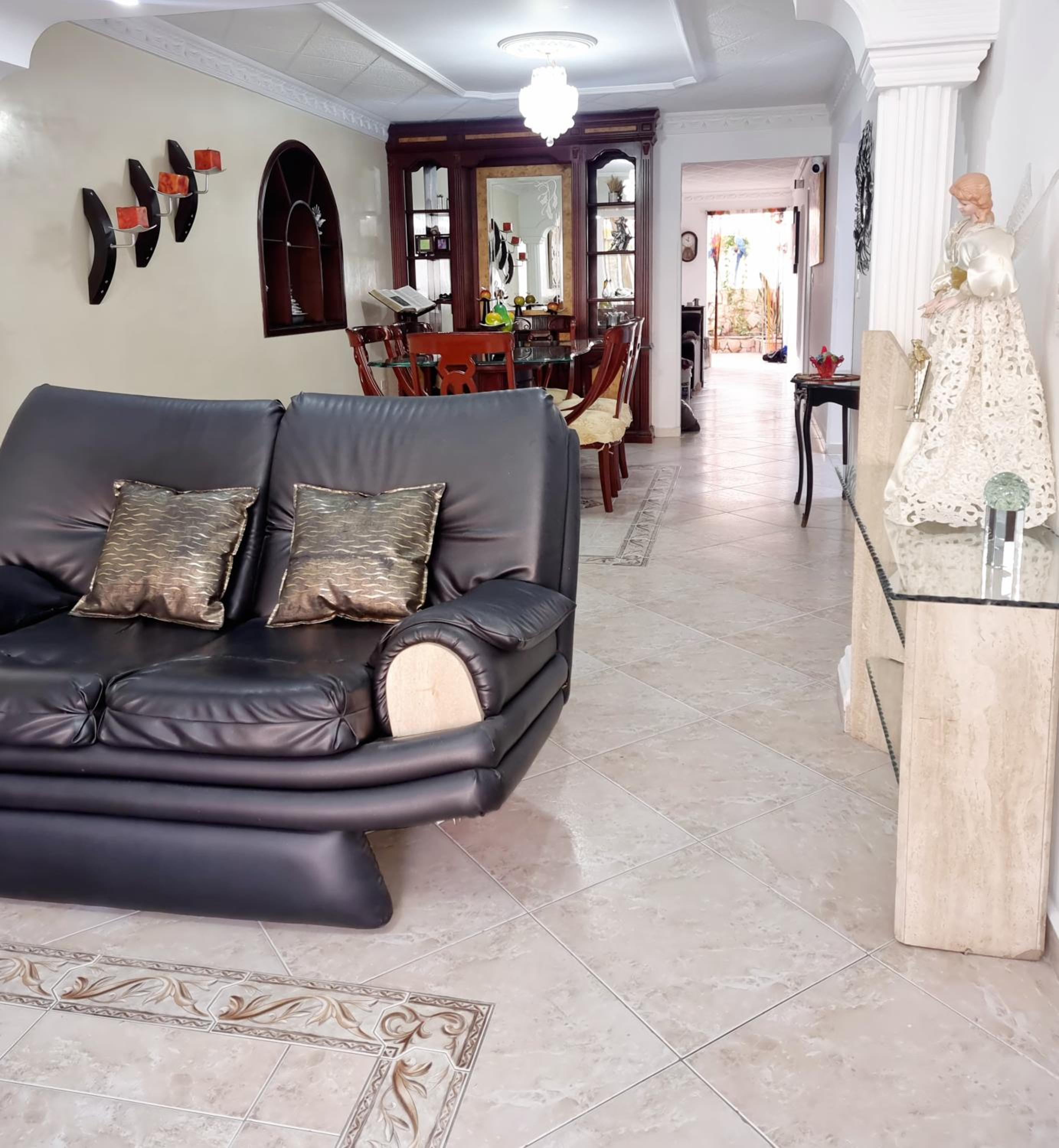 Three-Bedroom House photo 1