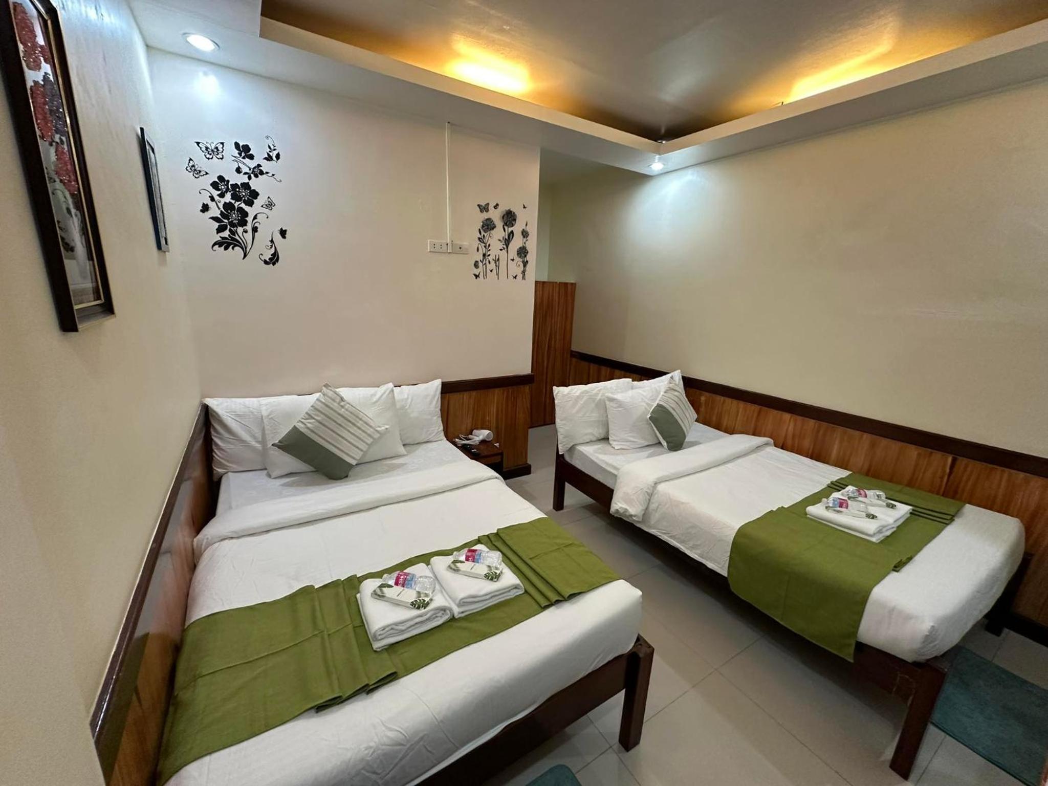 Standard Twin Room photo 1