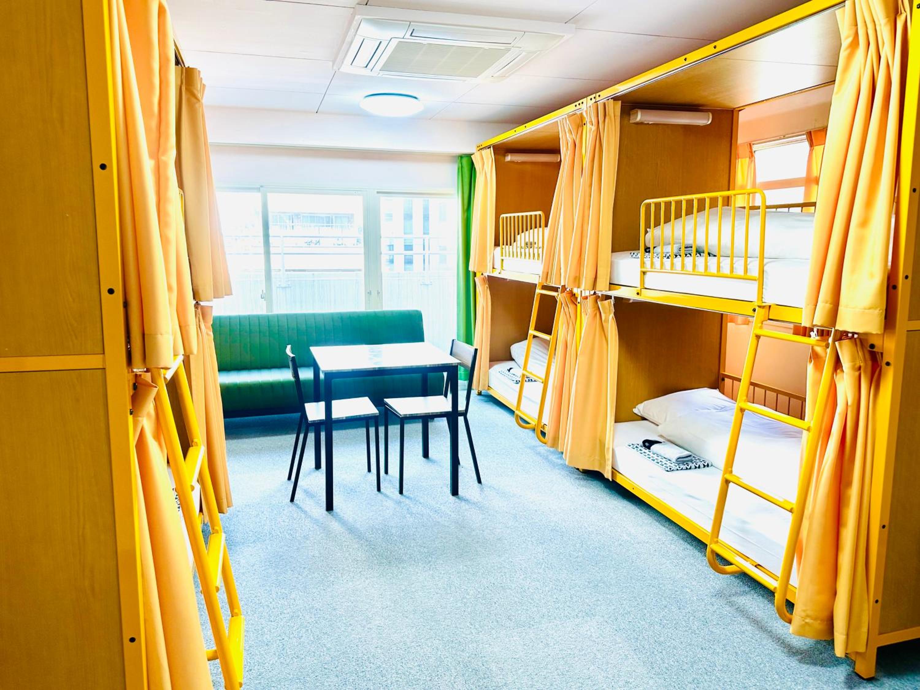 Apartment Room with Kitchen (3 Bunk-Beds) photo 2