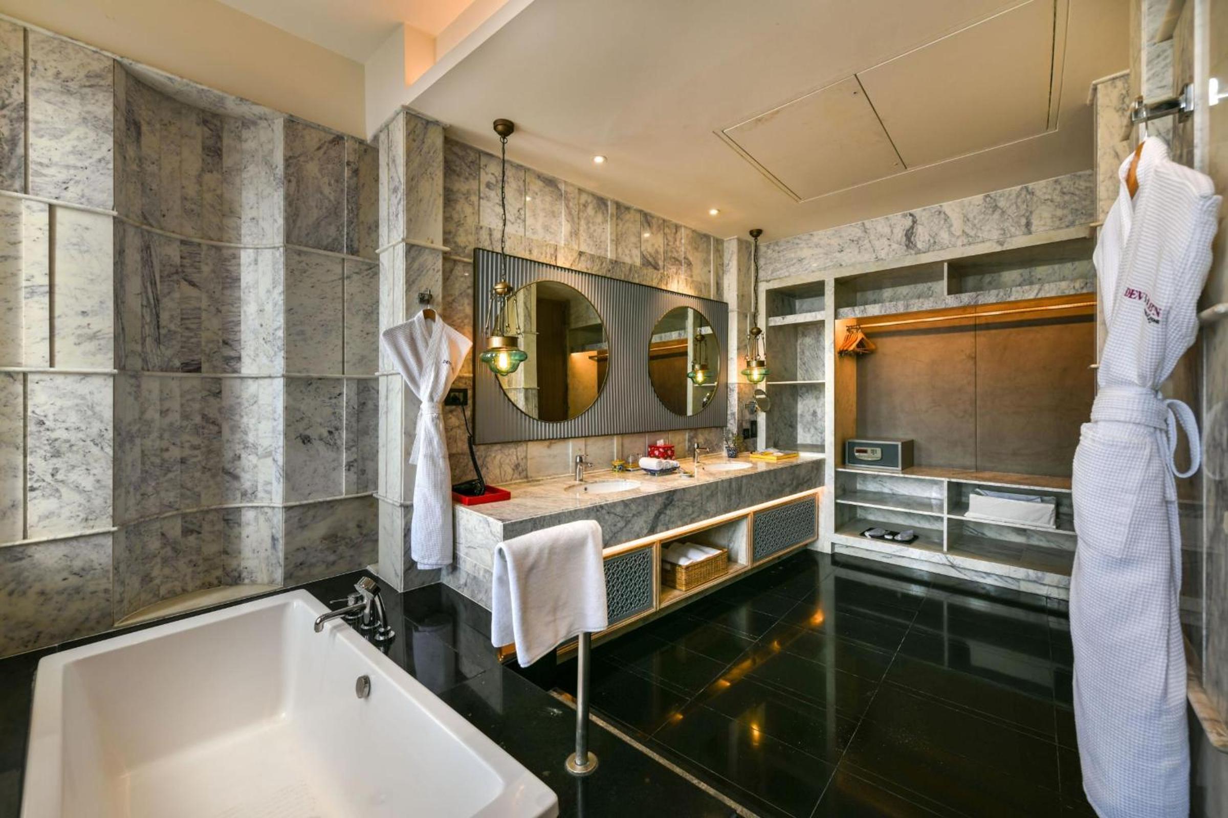 Grand Luxury Room King Bed With Bathtub & Garden or Terrace Sit-out