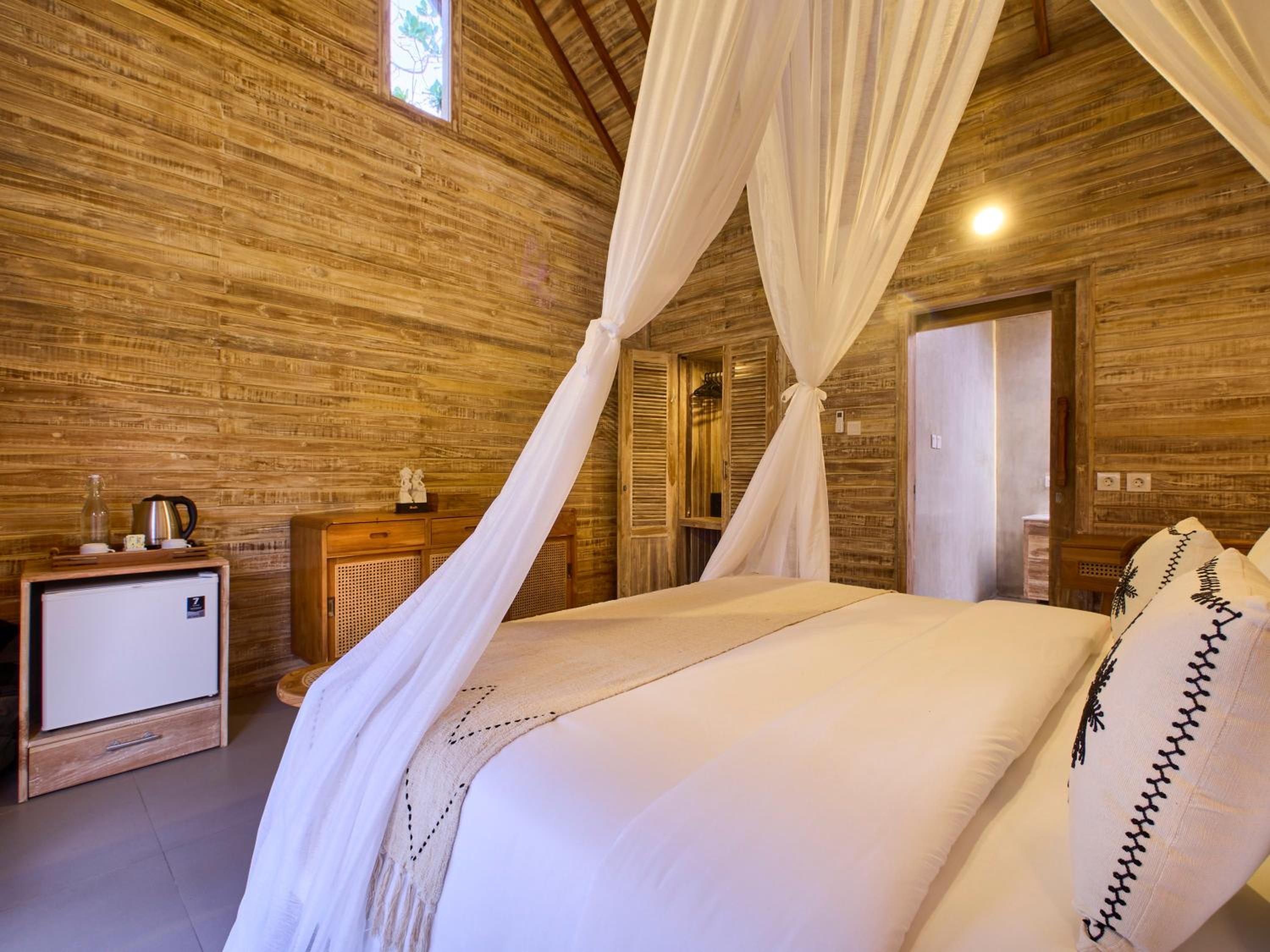 Suite with Pool View