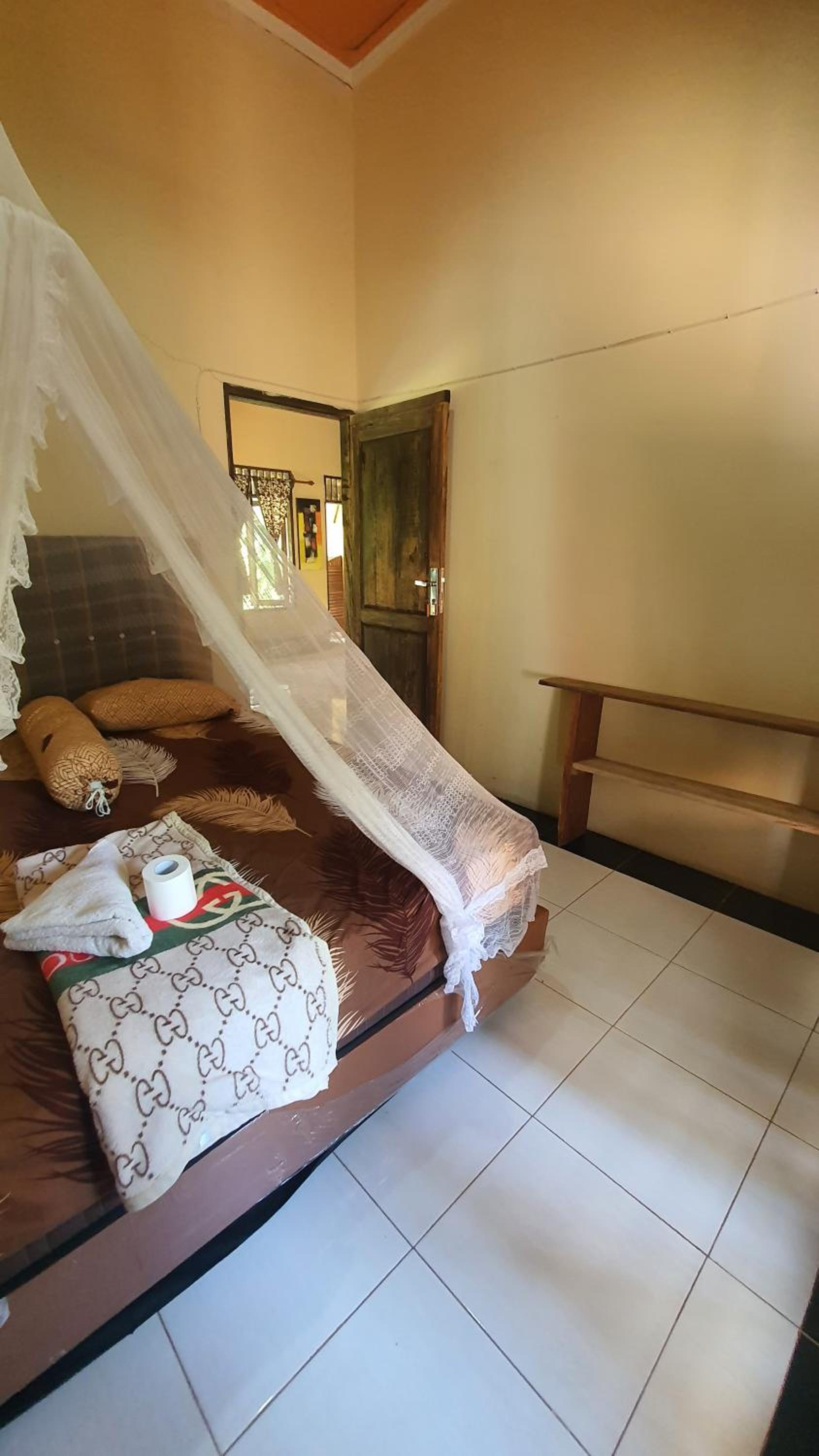 Double Room with Shared Bathroom
