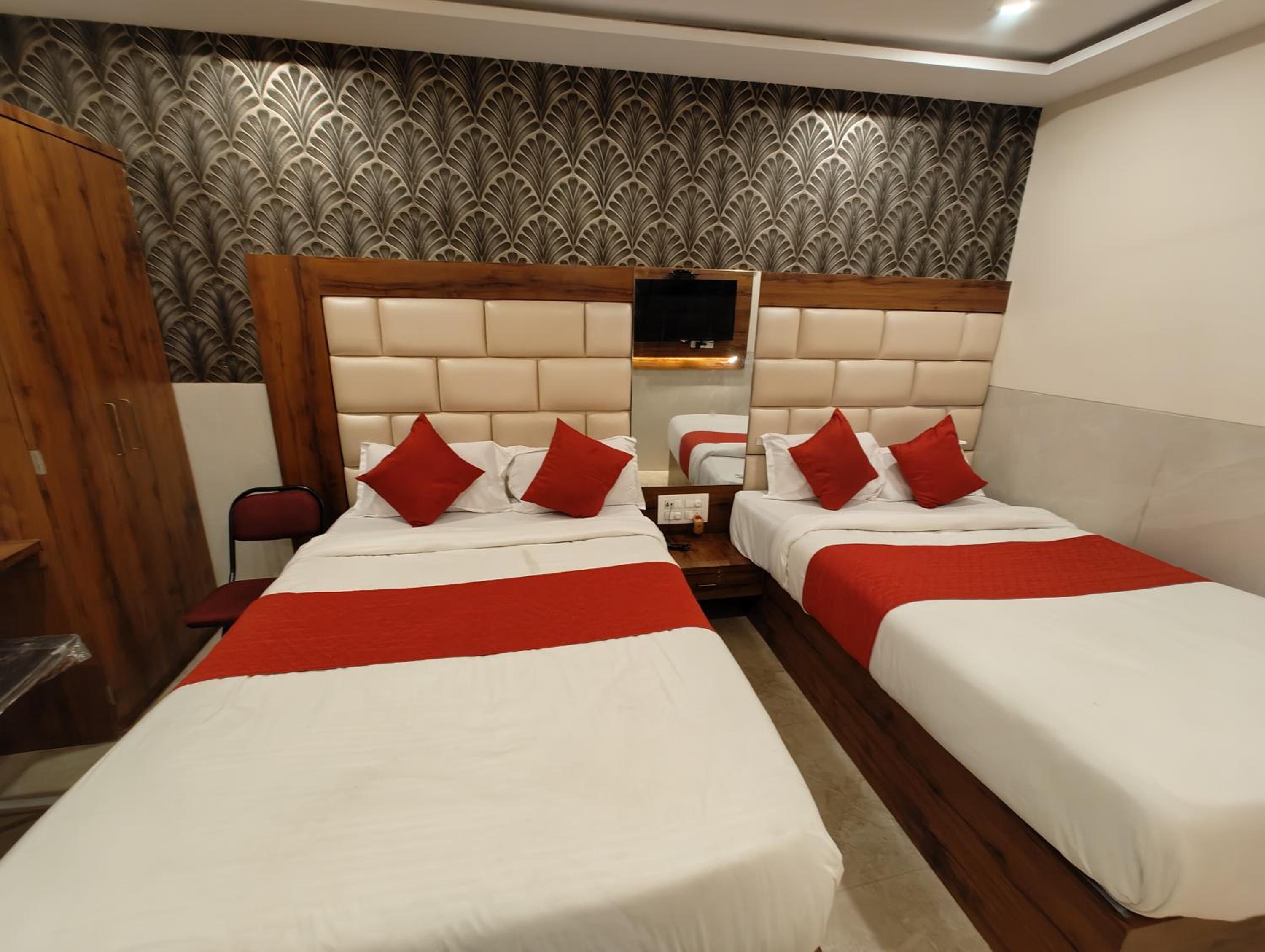 Quadruple Room - Photo 4