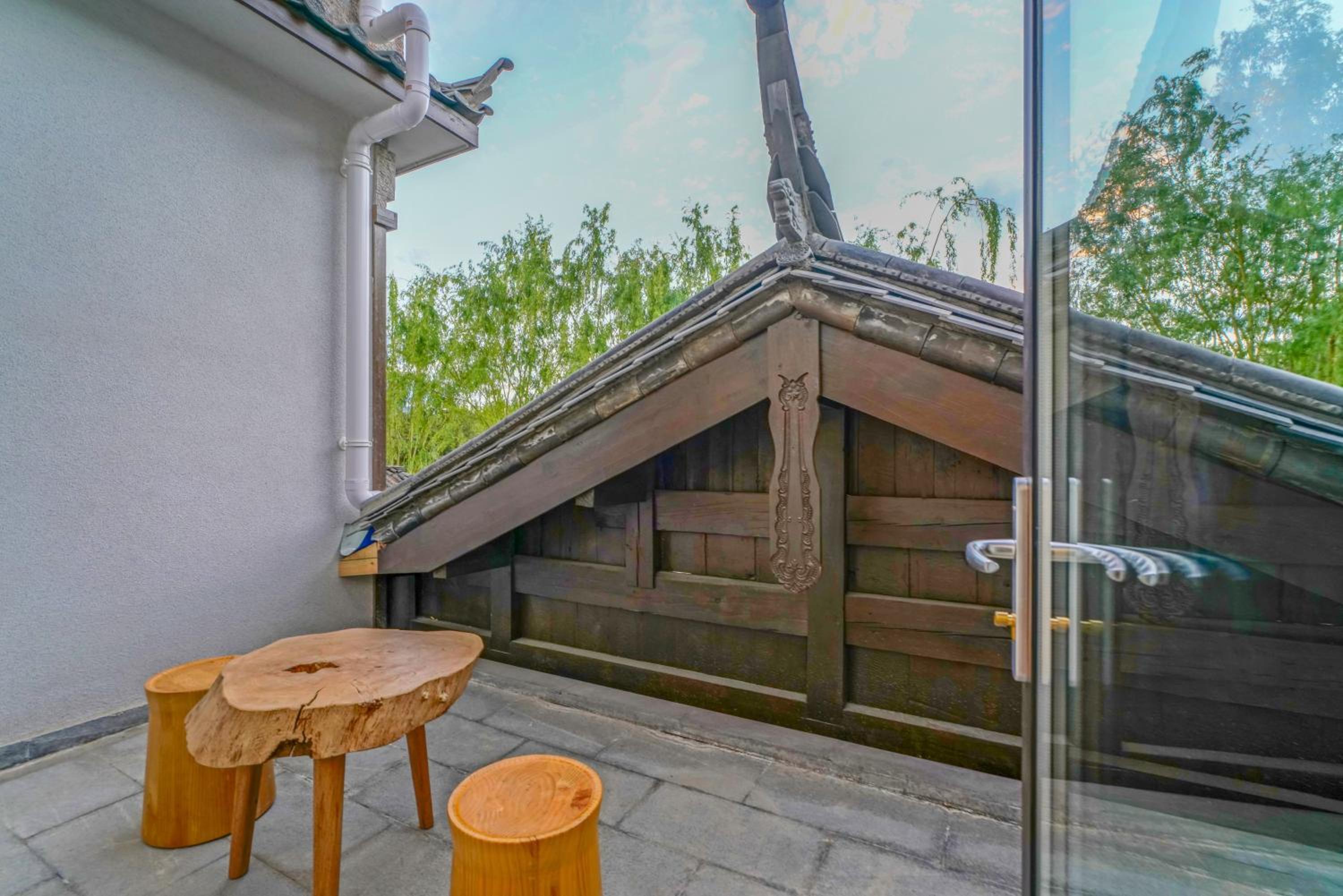 King Room with Balcony photo 3