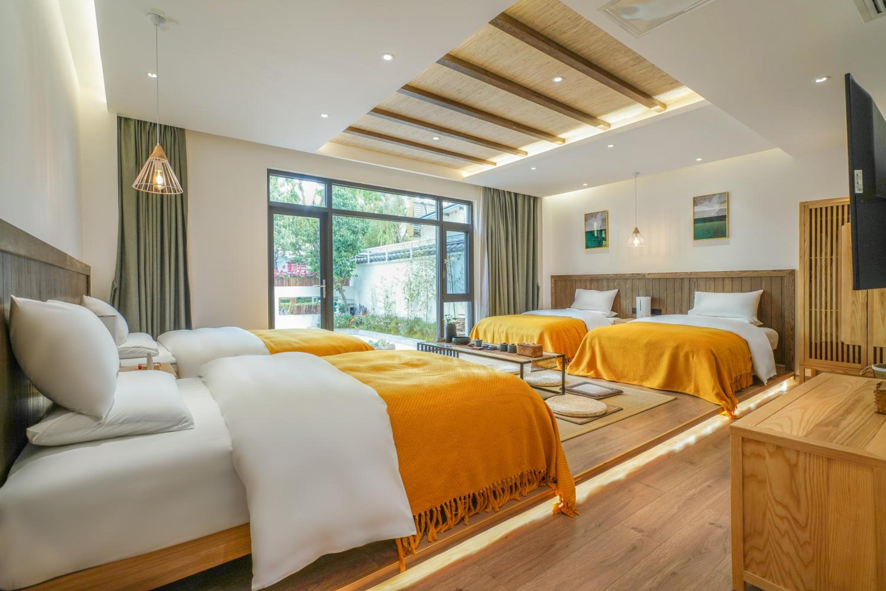 Superior Quadruple Room photo 1