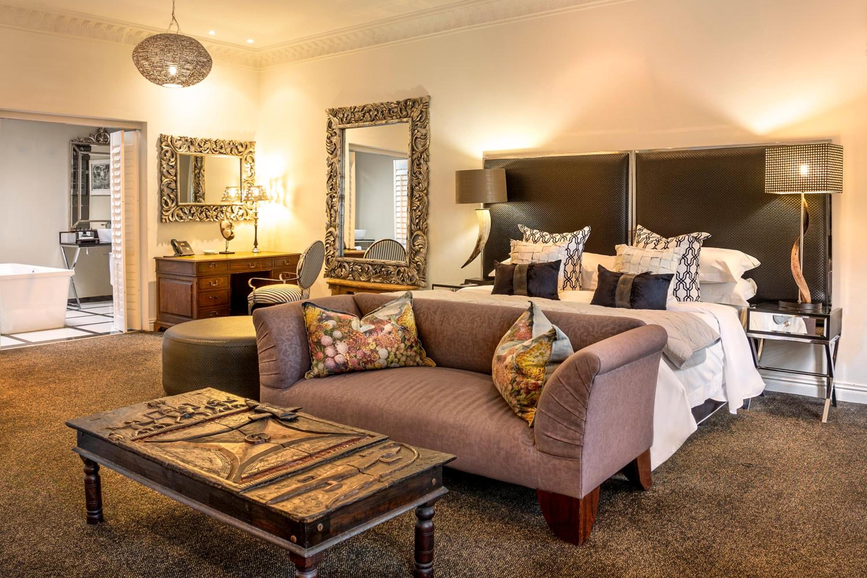 Chateau Suites thumbnail 5