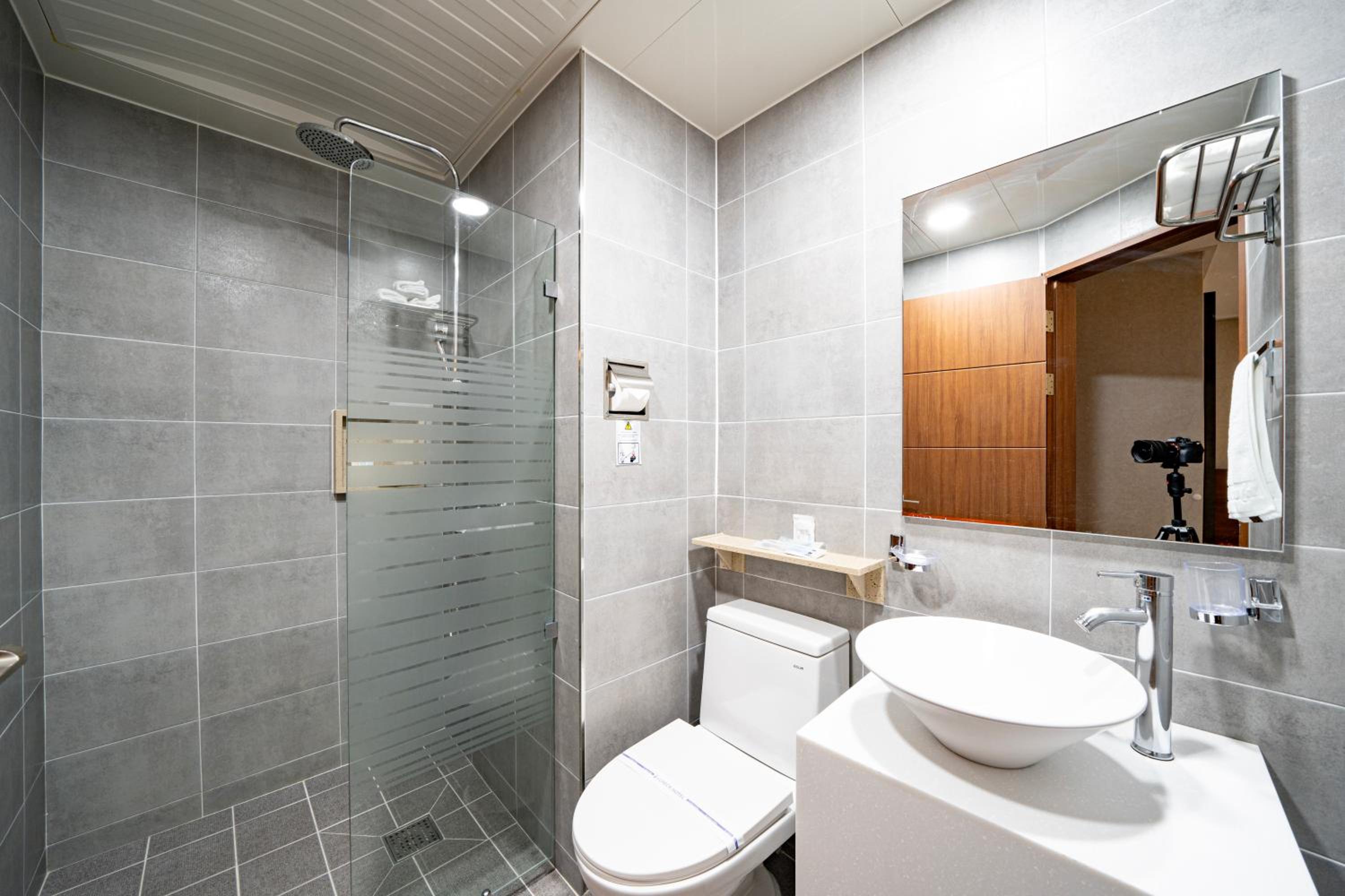 Deluxe Double Room - Photo 10
