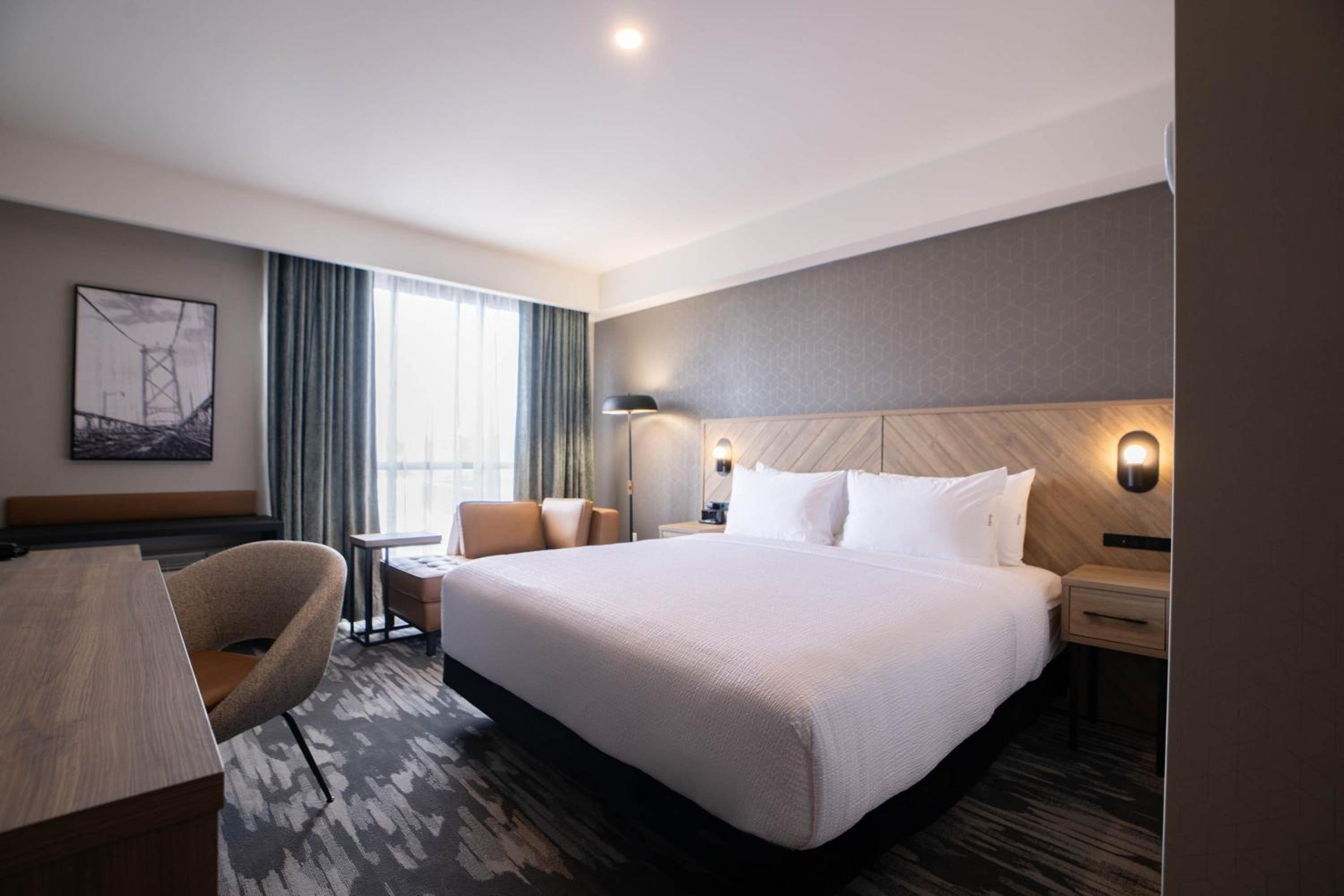 Standard Room, 1 King Bed photo 1