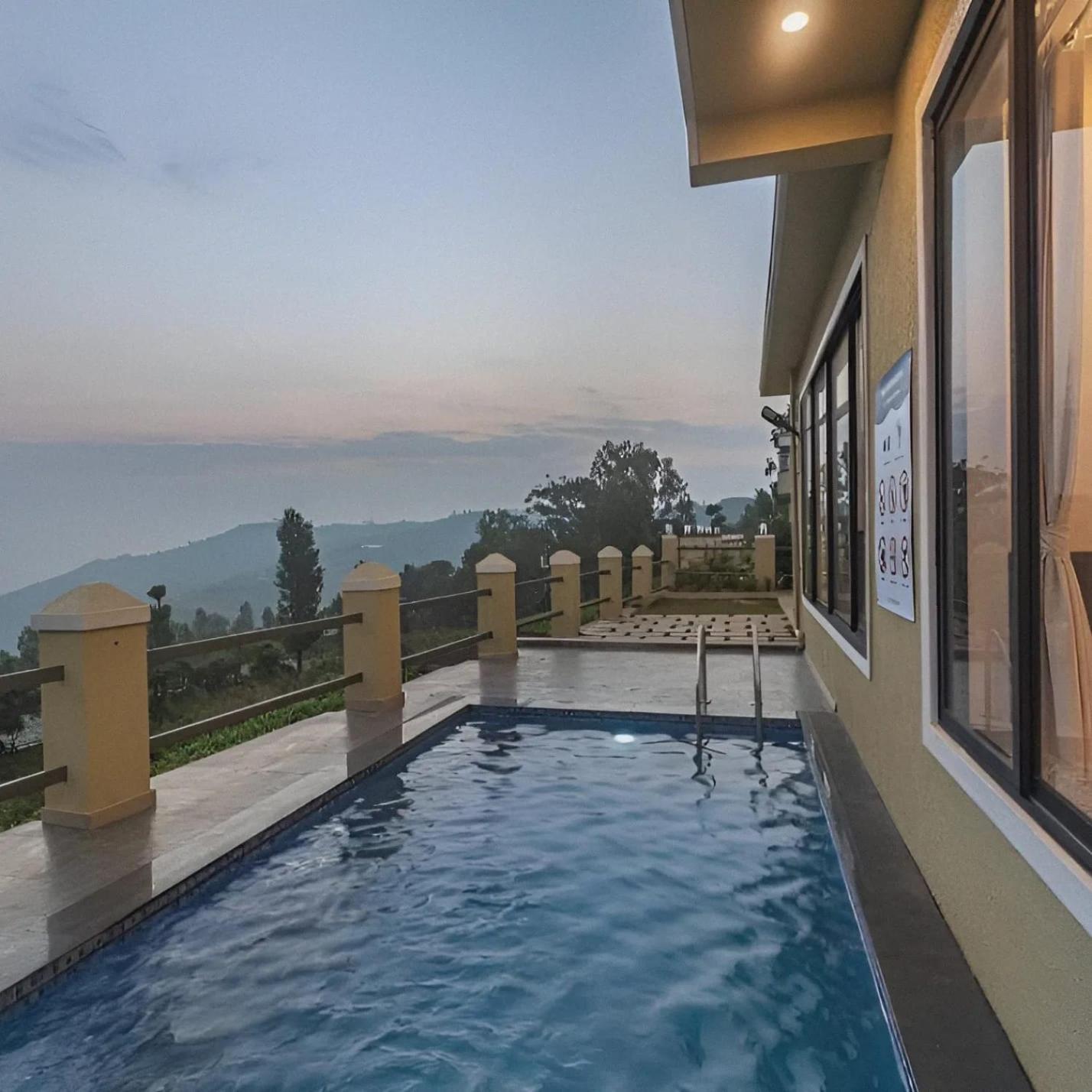 Villa With Private Pool photo 2