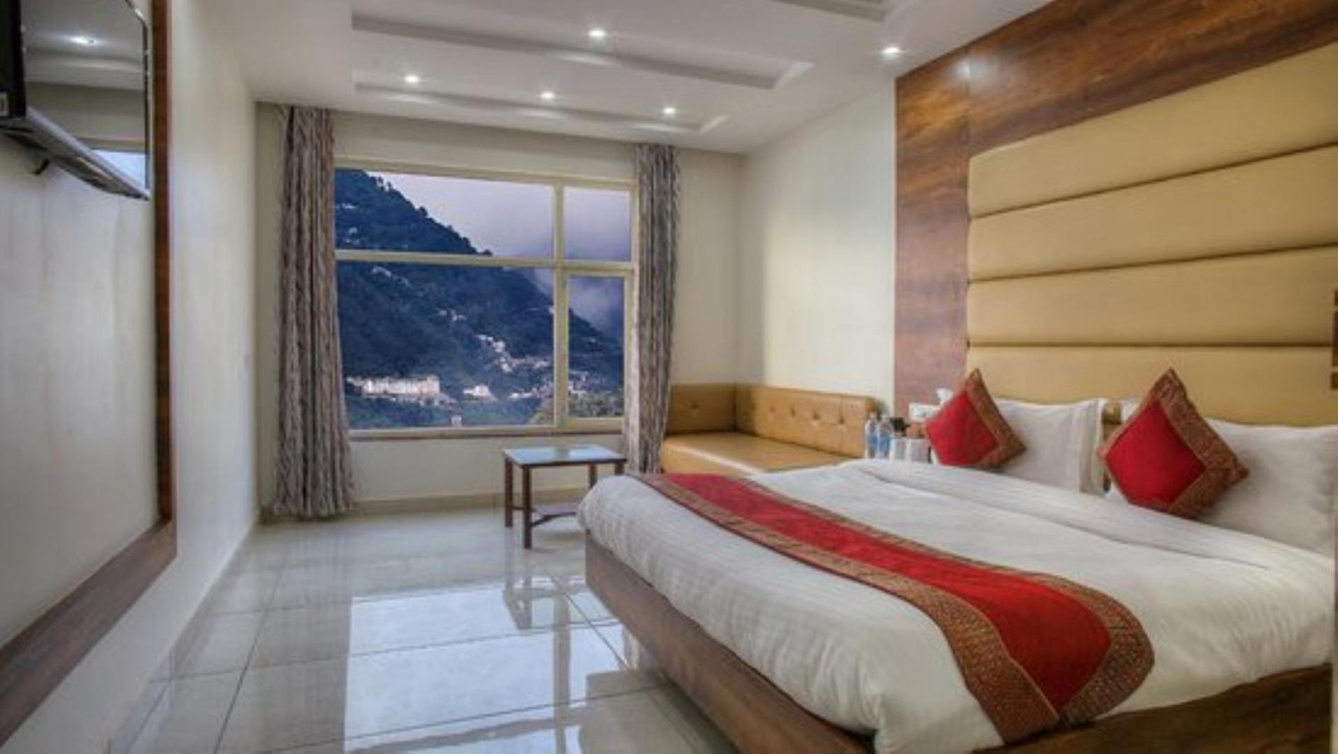 Deluxe King Room