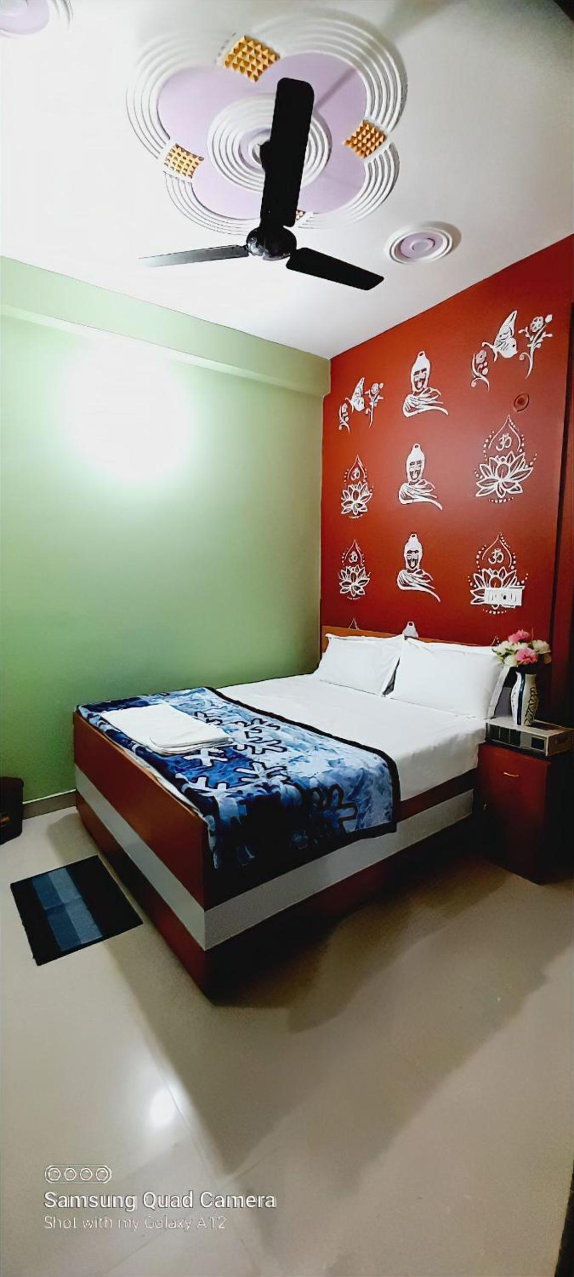 Double Room - Photo 3