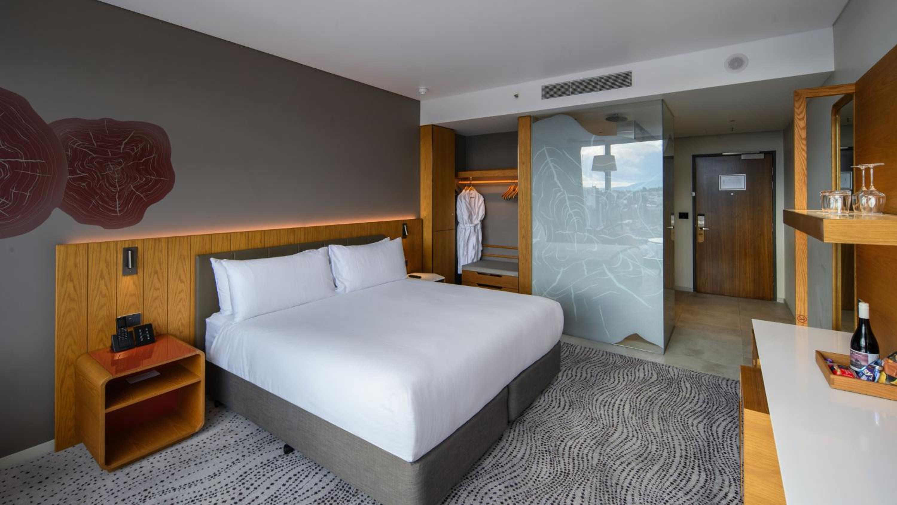 Standard King Room - Photo 1