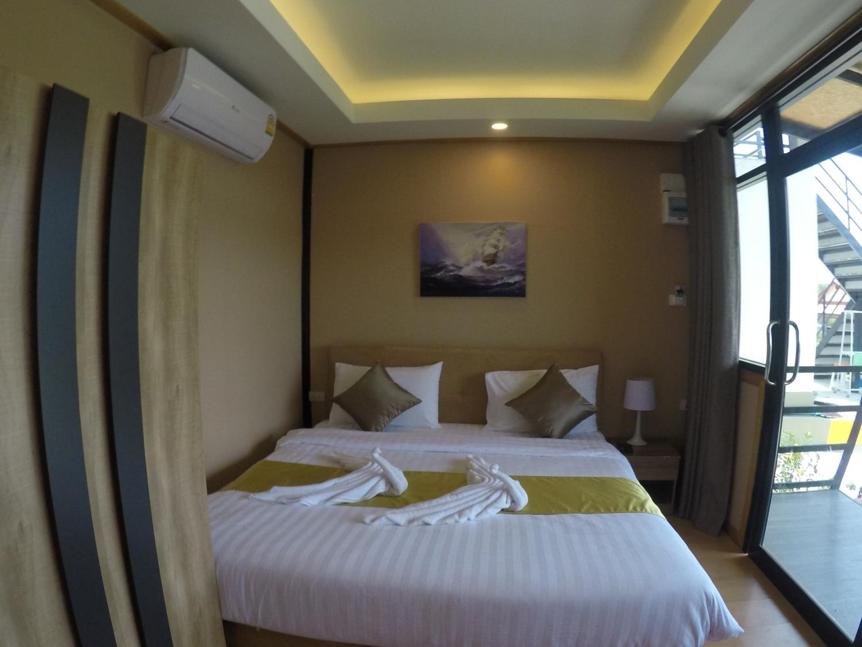 Double Room with Balcony - Photo 7