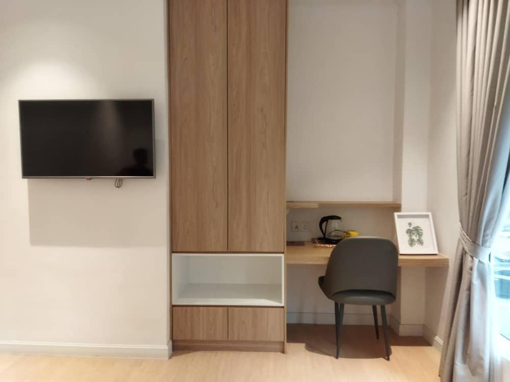 Standard Queen Room - Photo 5