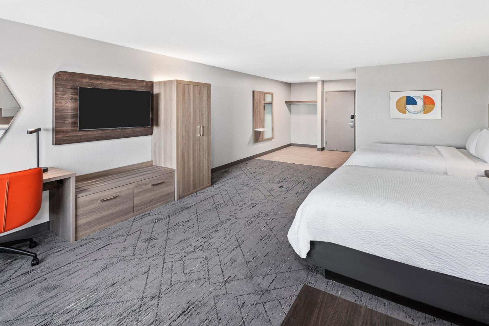 Queen Suite with Two Queen Beds