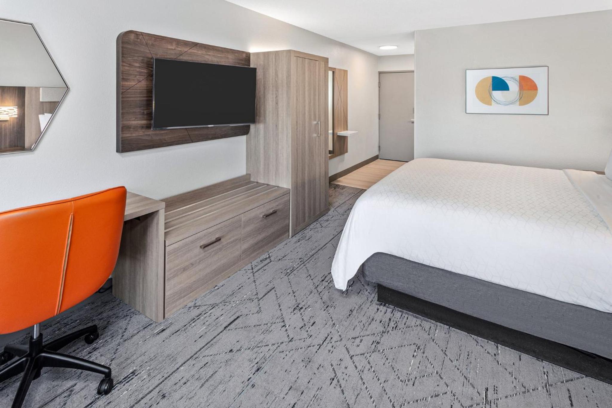 Standard King Room
