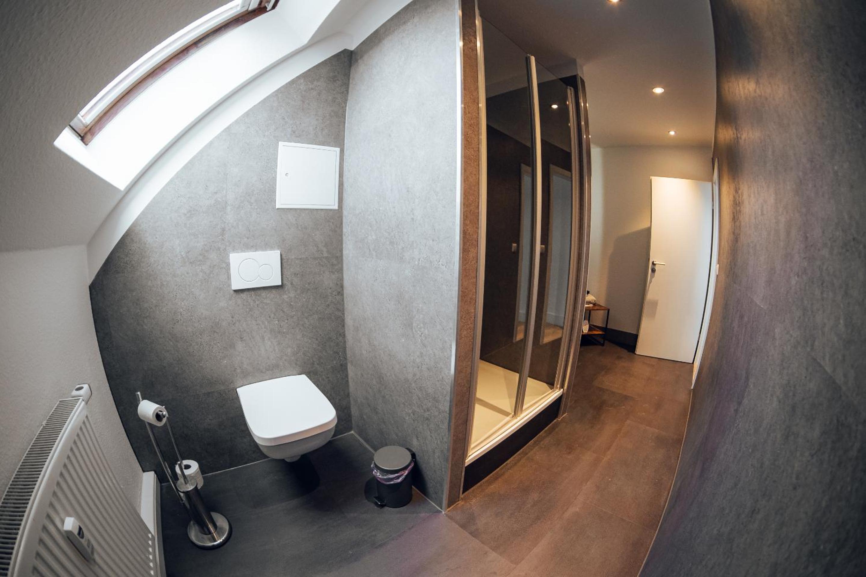 Deluxe Triple Room - Photo 12