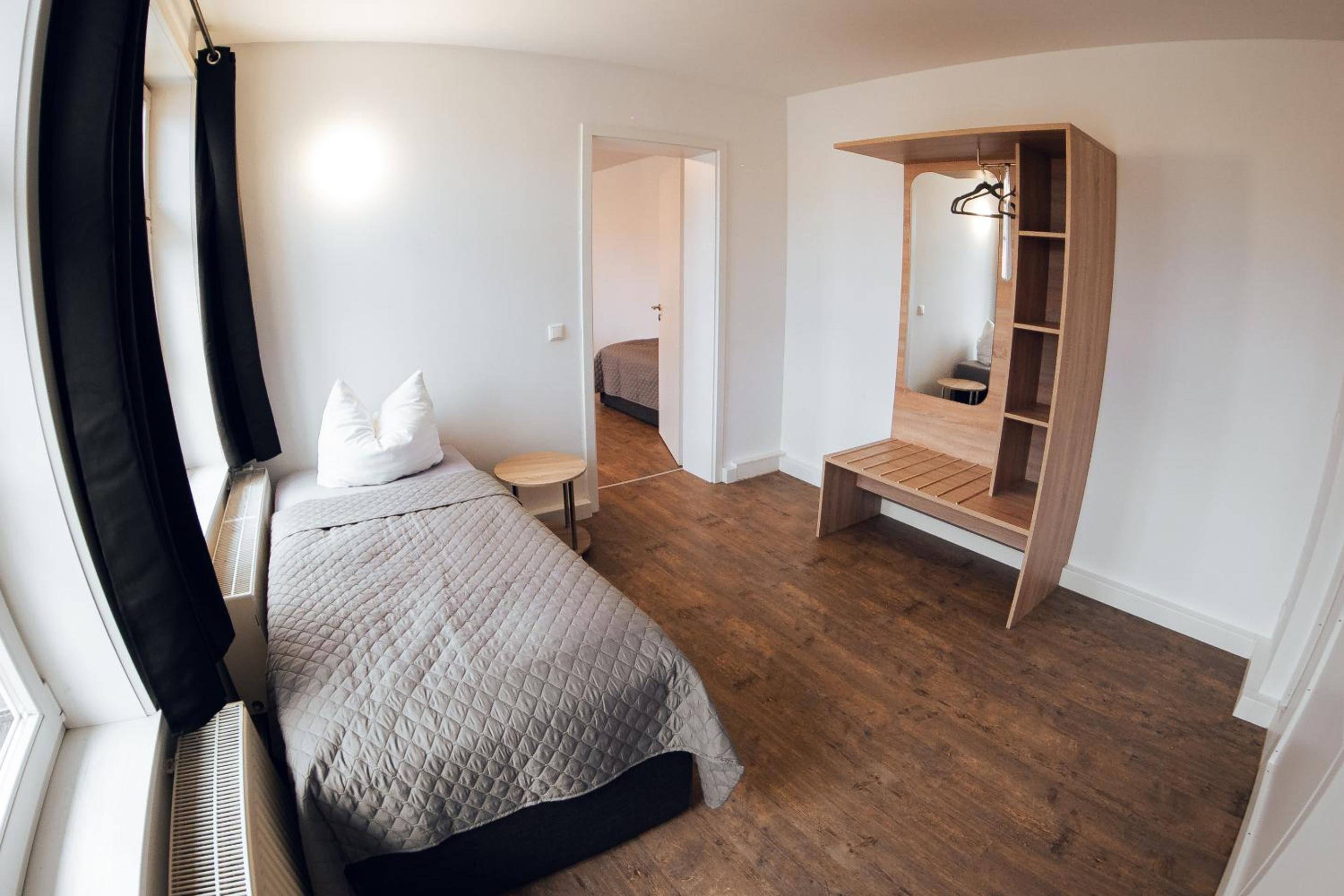 One-Bedroom Suite - Photo 22