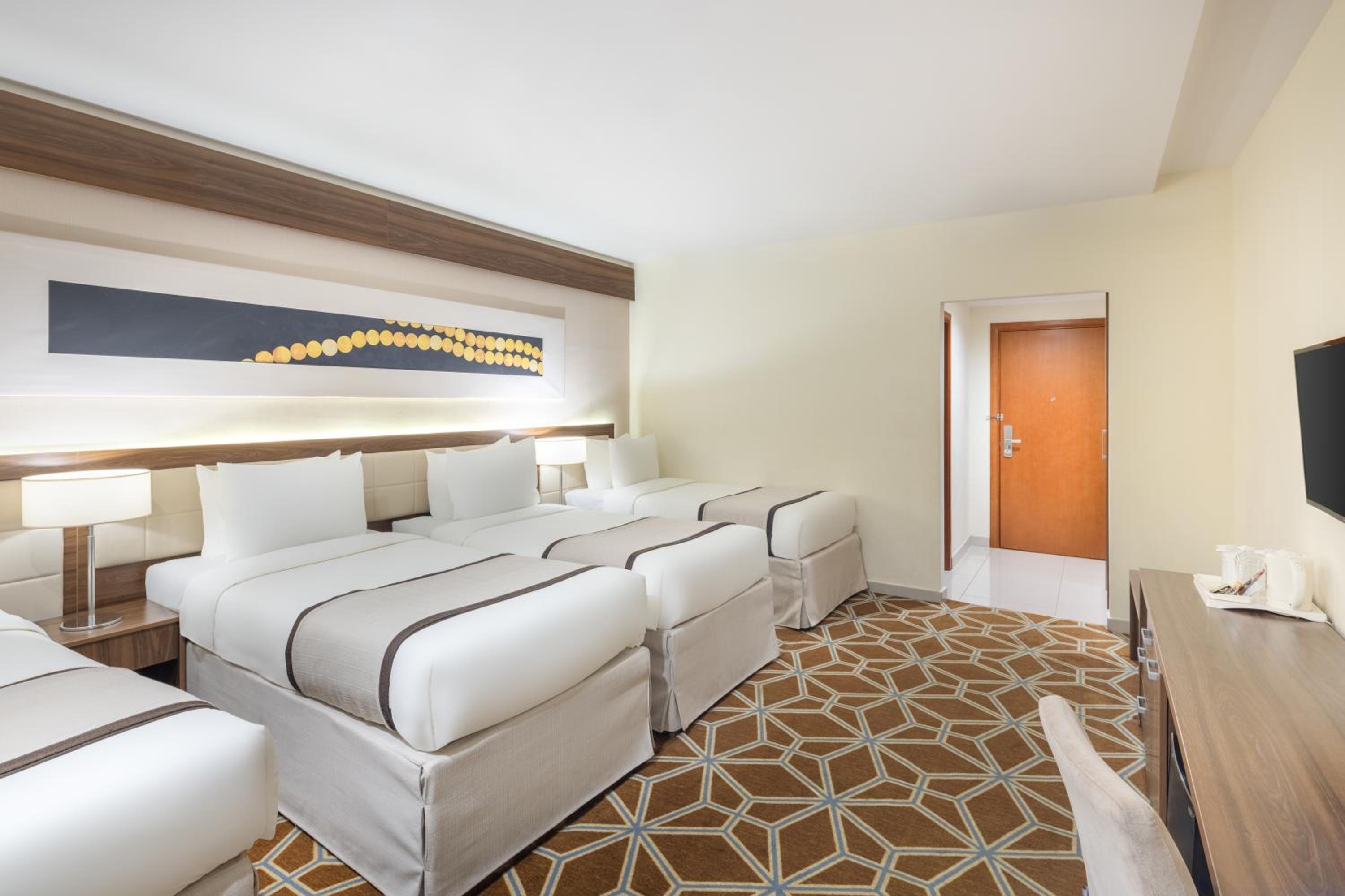 Quadruple Room - Photo 3