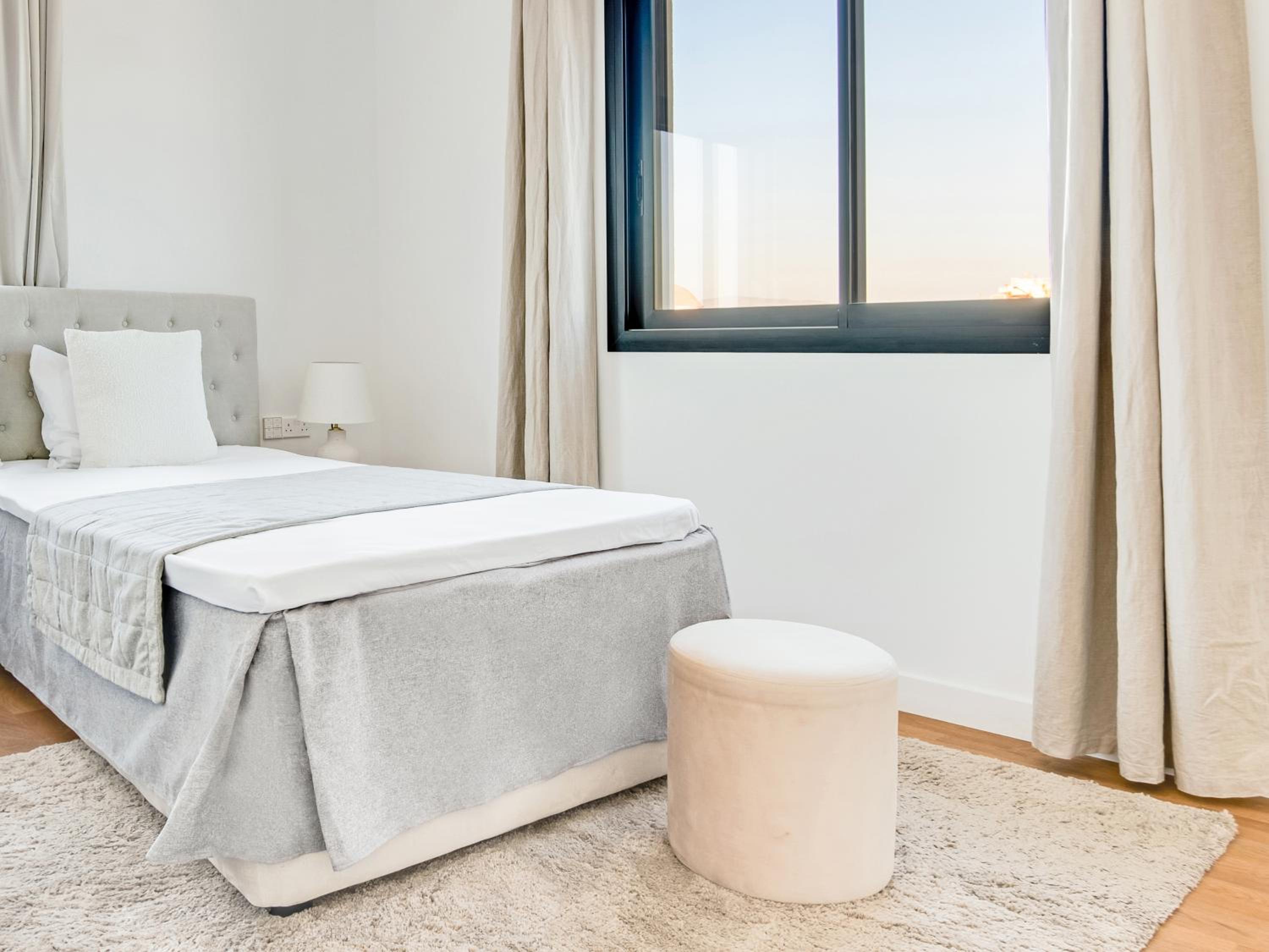Einzelzimmer mit eigenem Badezimmer
