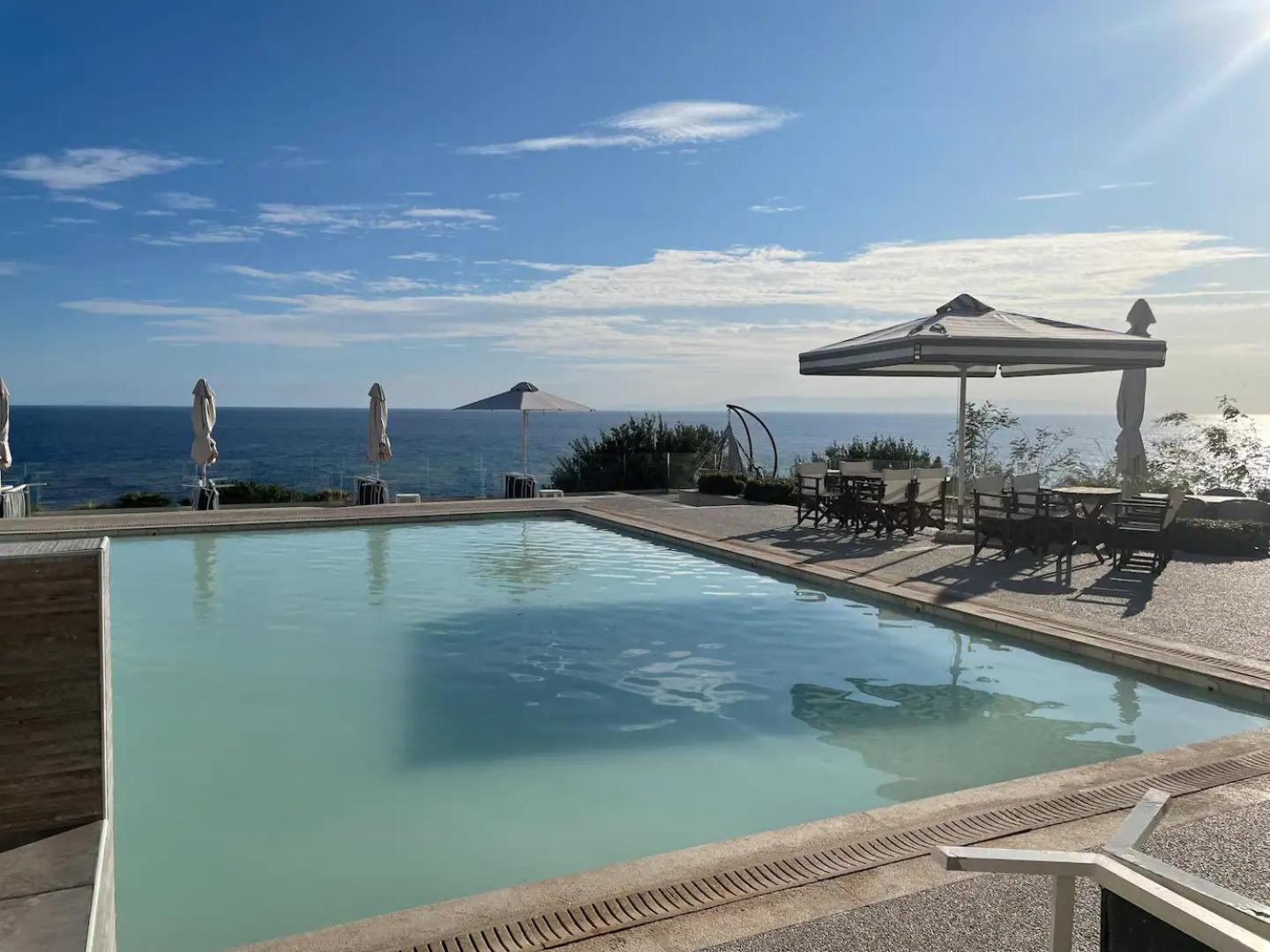 Apartment with Sea View - Photo 14