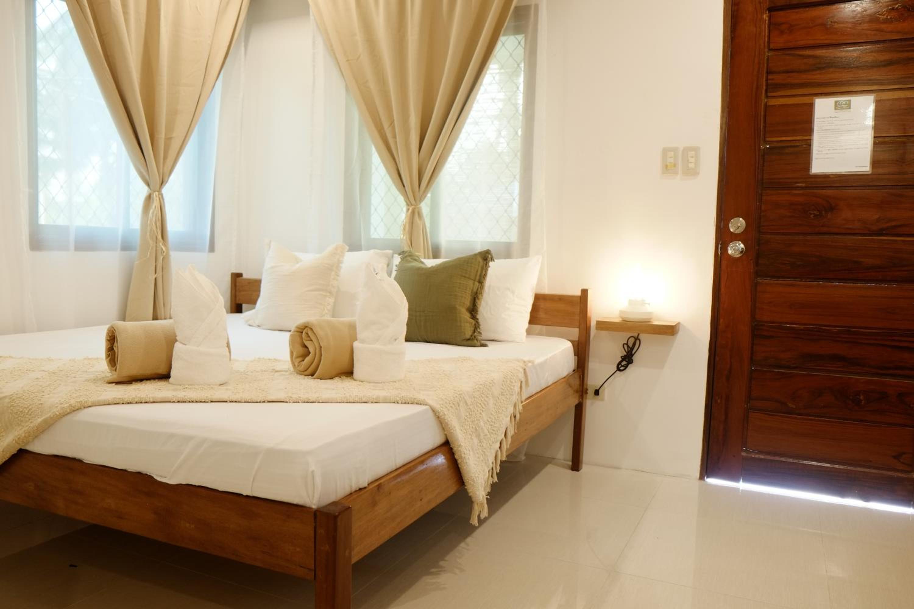 Deluxe King Room photo 3