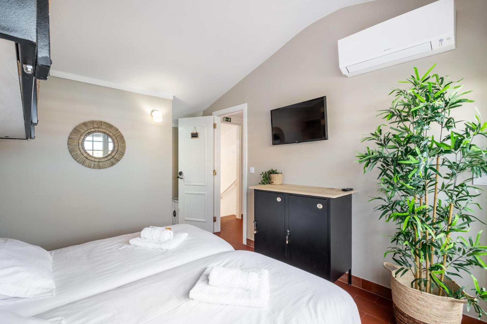 Deluxe Twin Room - Photo 5