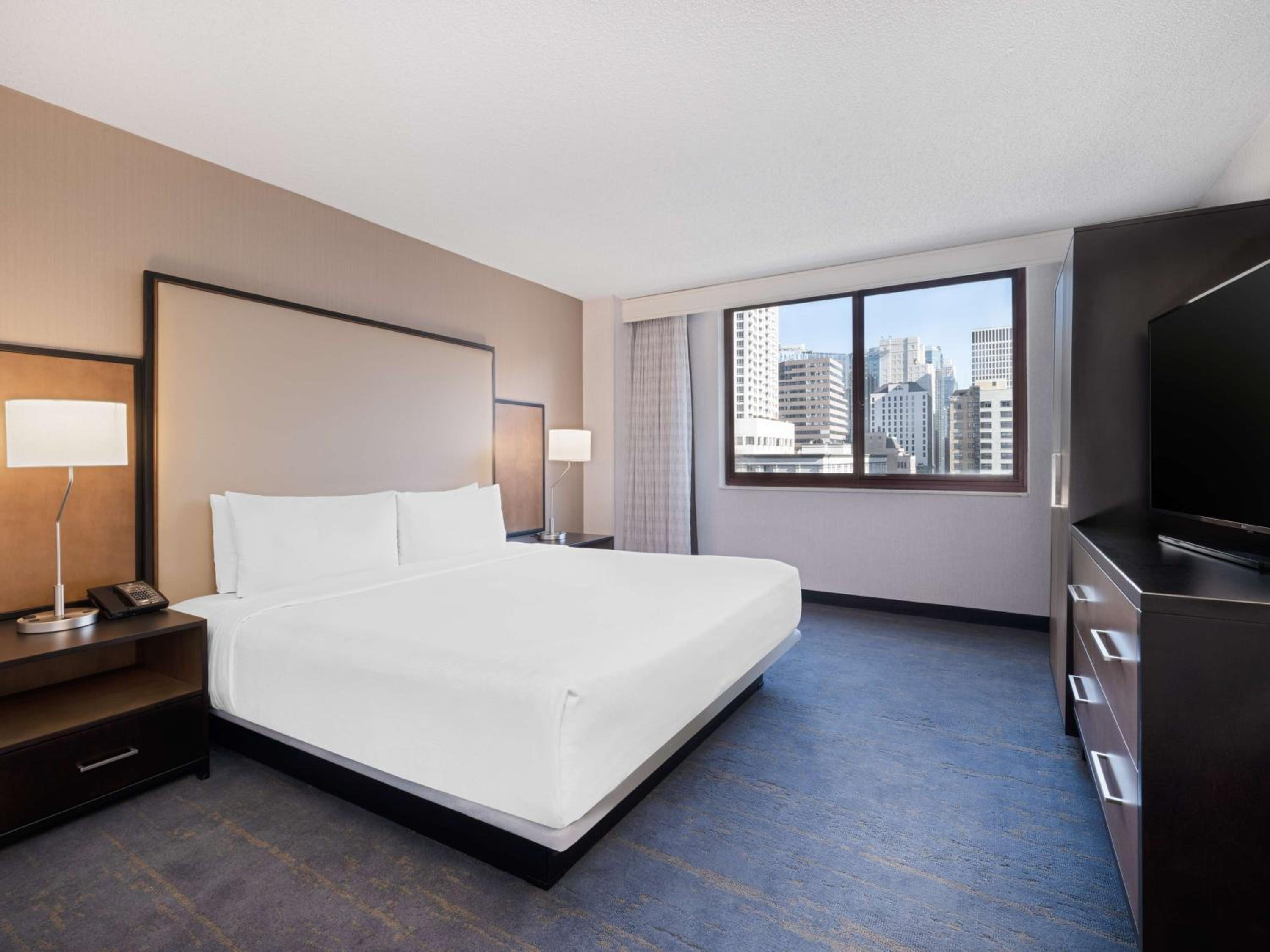 King Room - Mobility Access/Non-Smoking - Photo 2