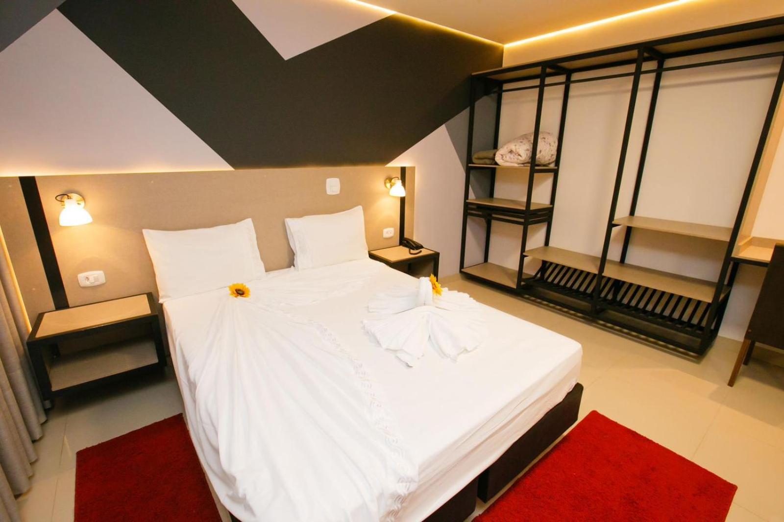 Suite photo 1