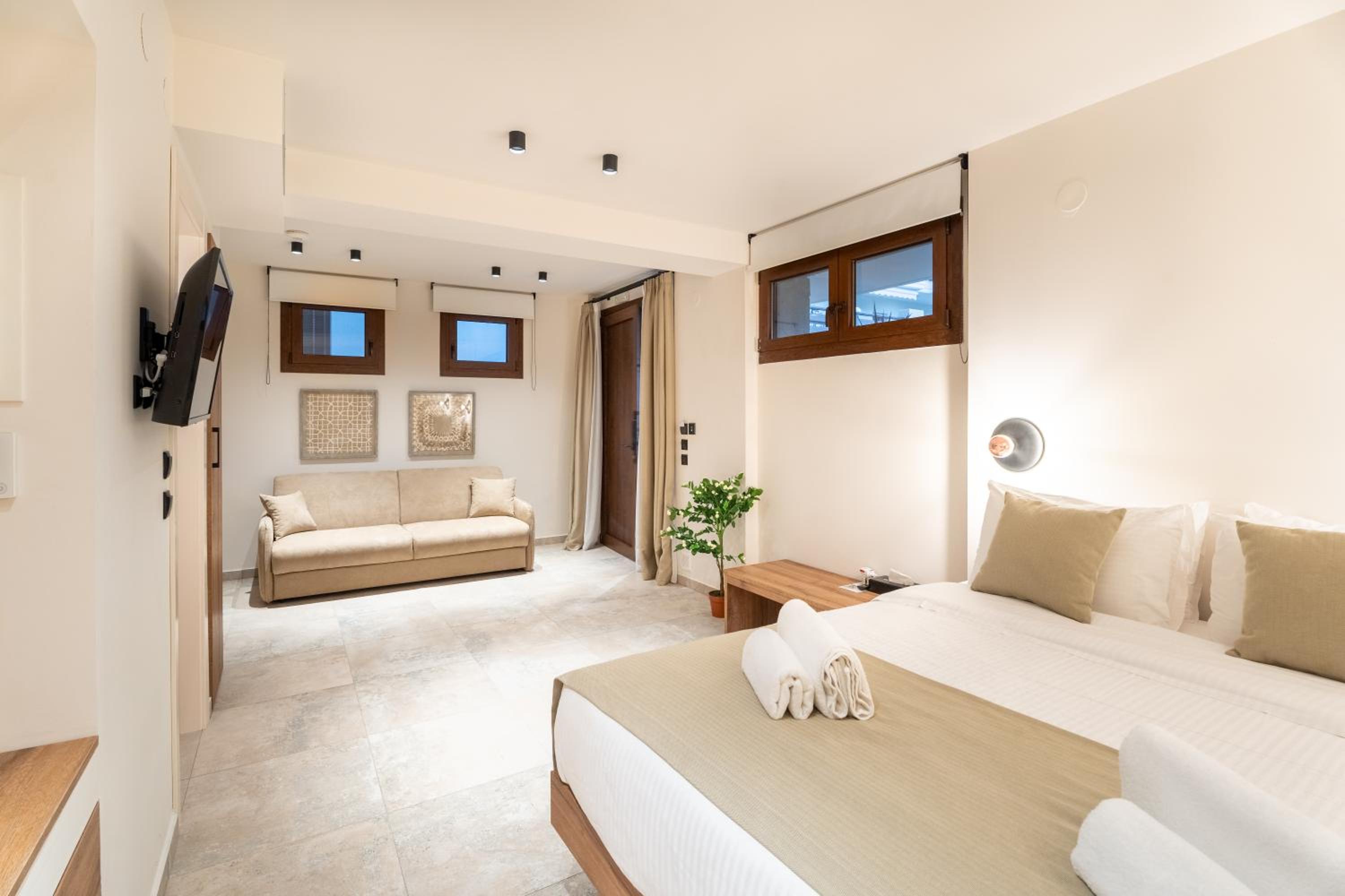 Triple Room with Garden View