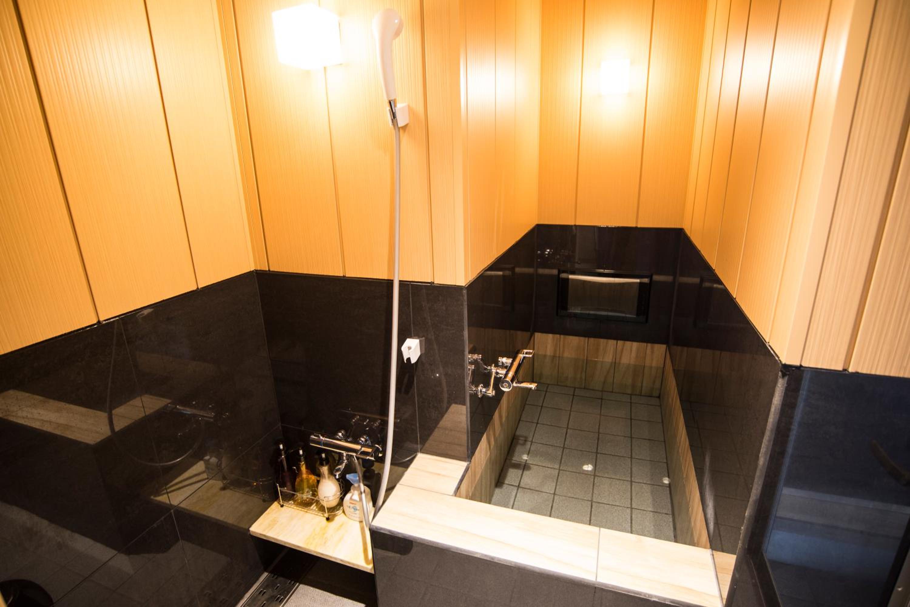 Japanese Style Family Suite 73sqm with Open-Air Bath - Non Smoking thumbnail 6