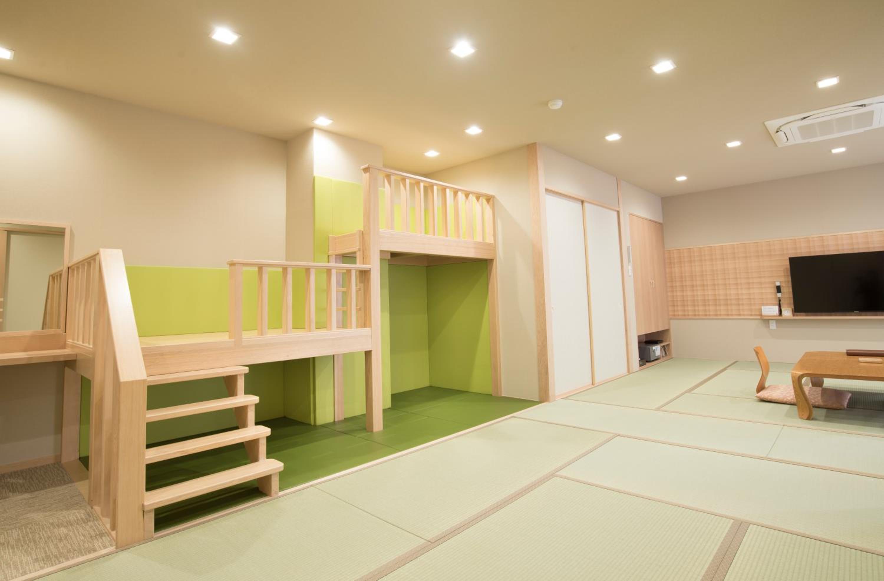 Japanese Style Family Suite 73sqm with Open-Air Bath - Non Smoking thumbnail 5