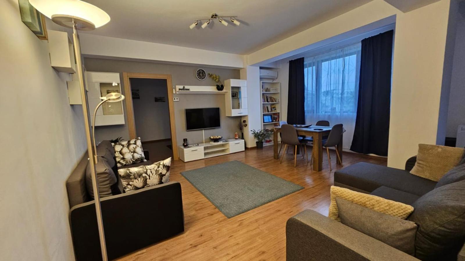 Apartment with Balcony