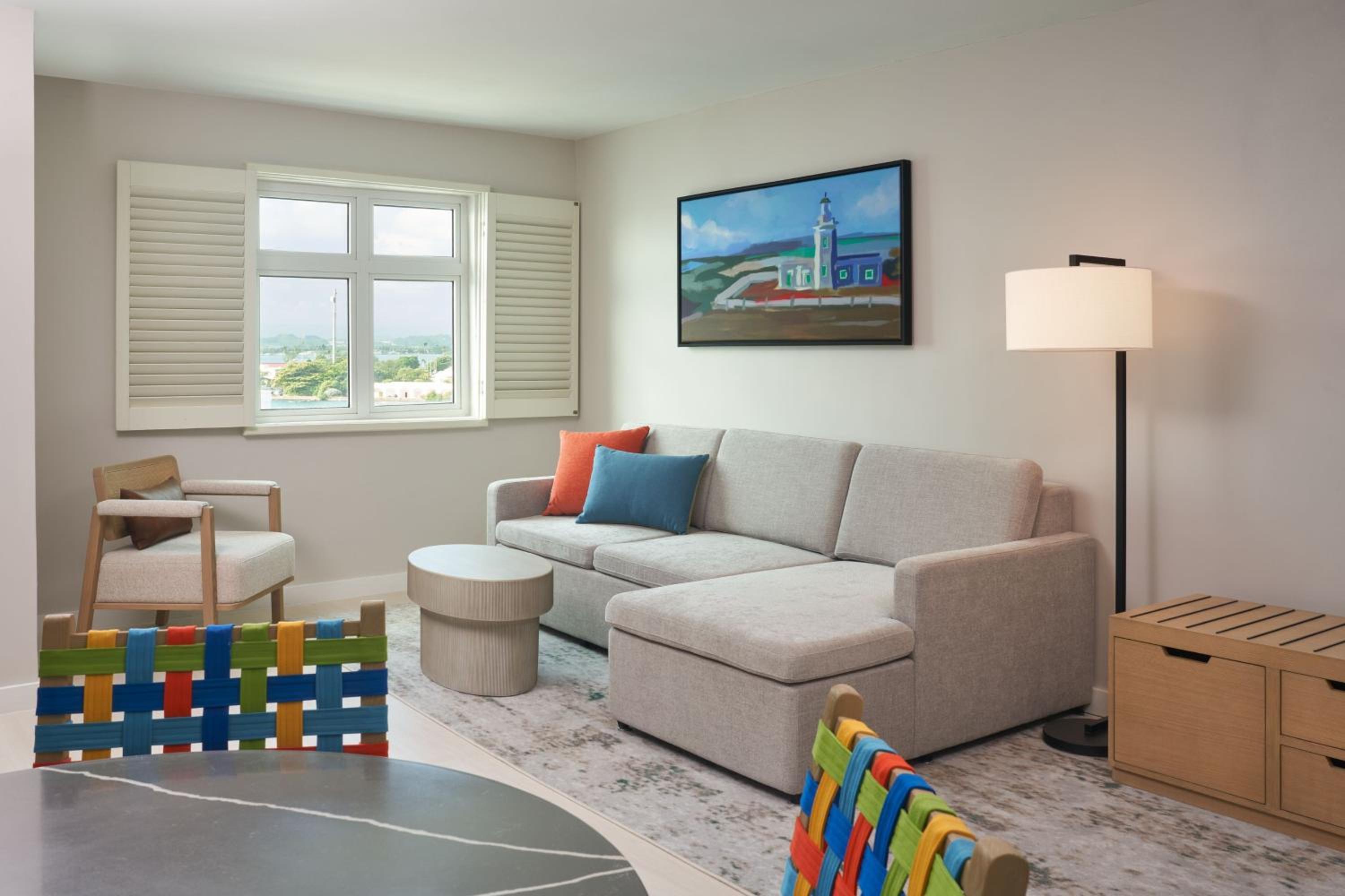 One-Bedroom King Suite with Balcony and Bay View - Photo 14