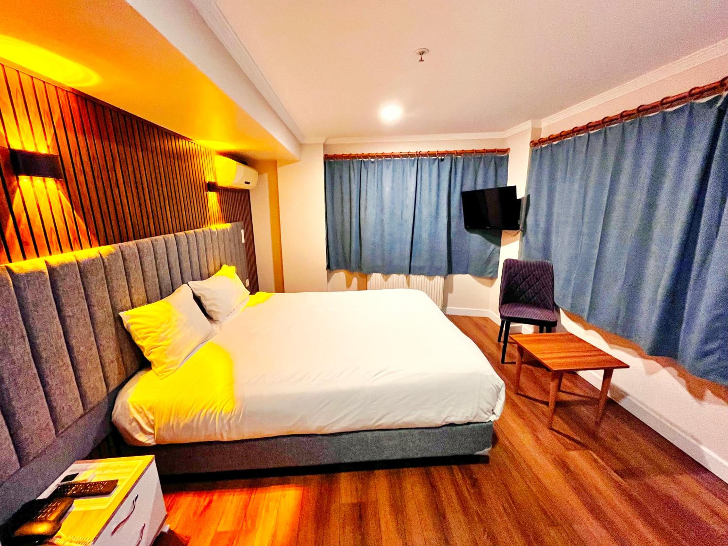 Queen Room with Sea View photo 3