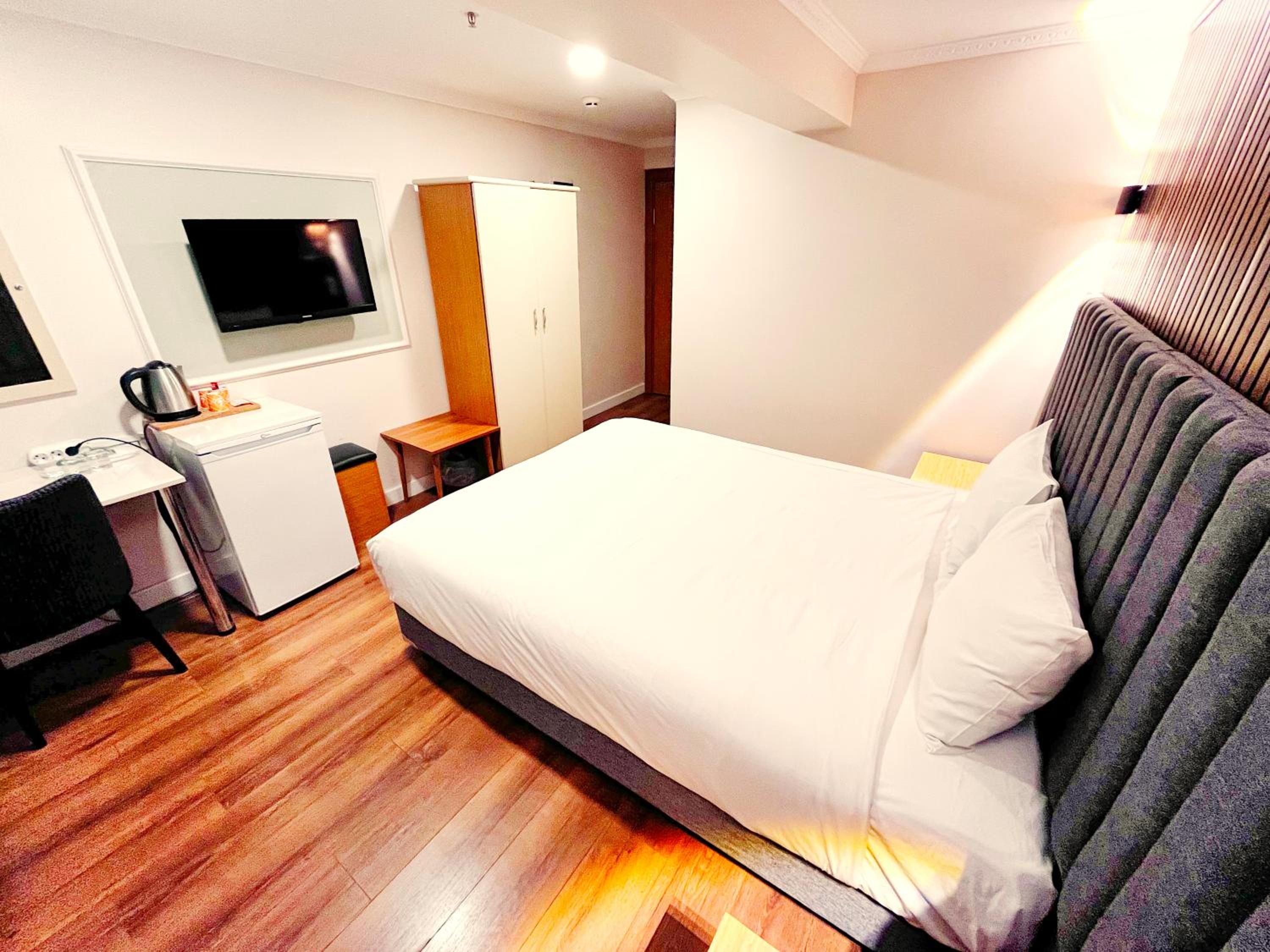 Deluxe Double Room photo 2
