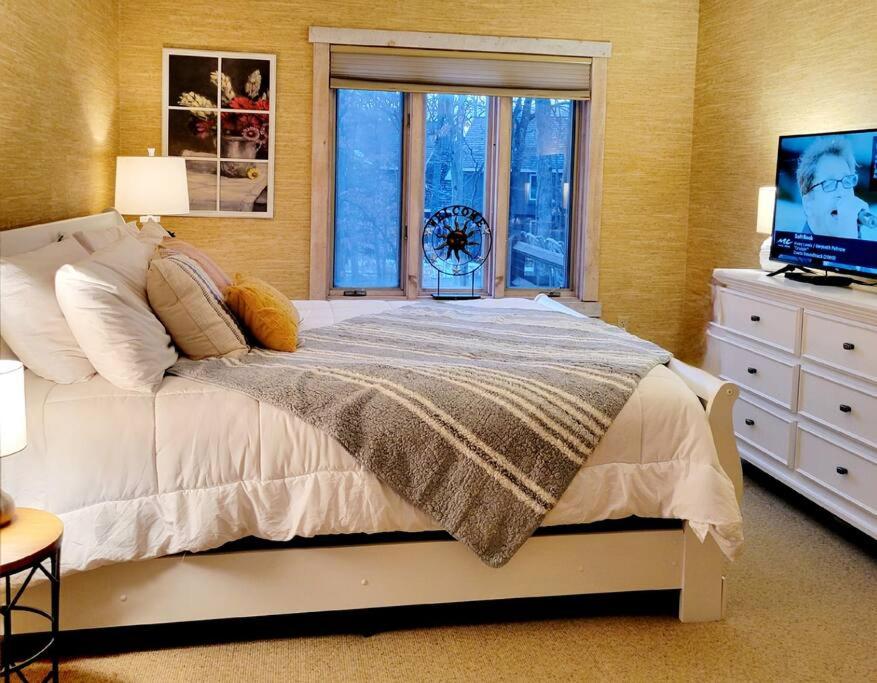 Four-Bedroom House photo 1