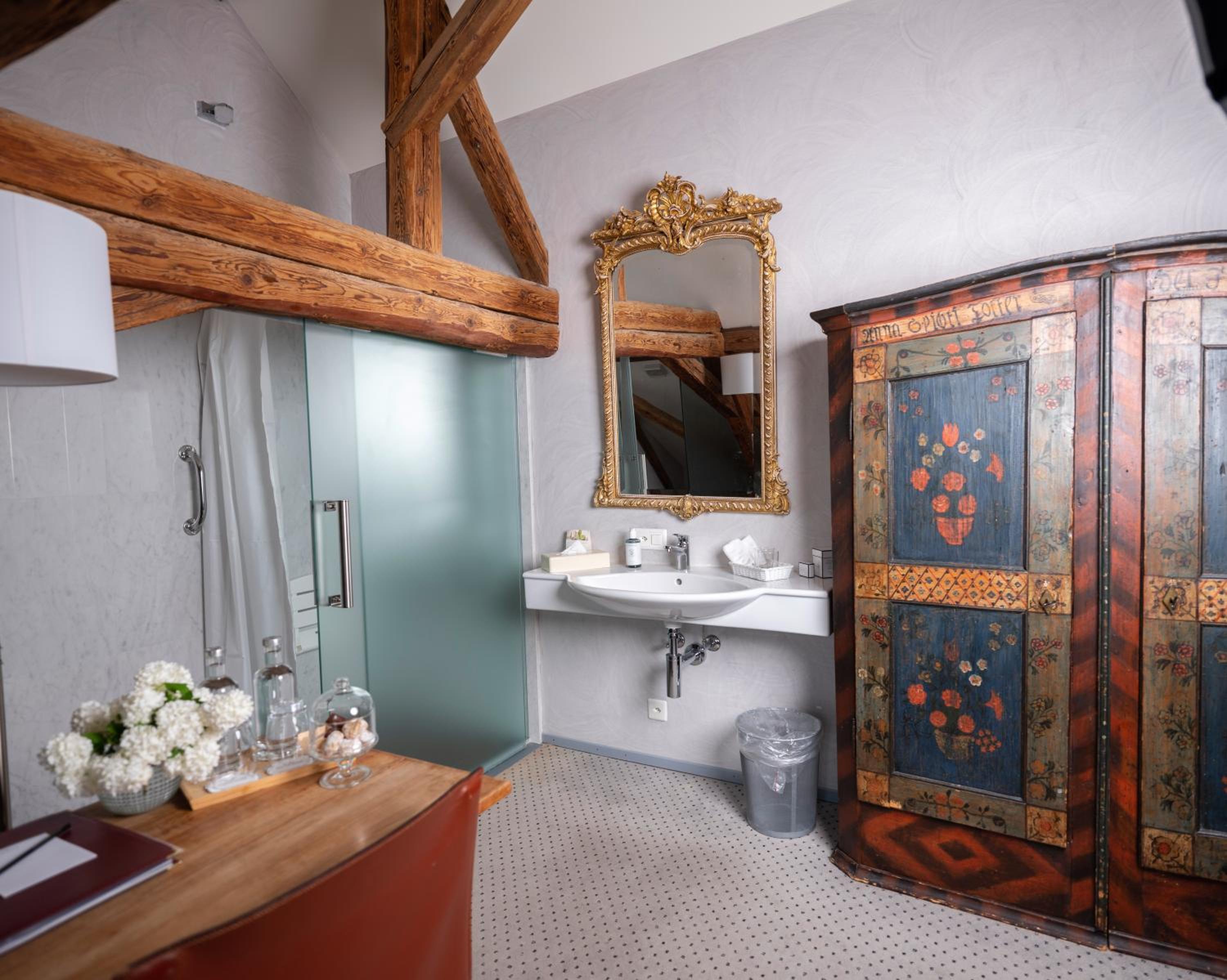 Double Room - Disability Access photo 3