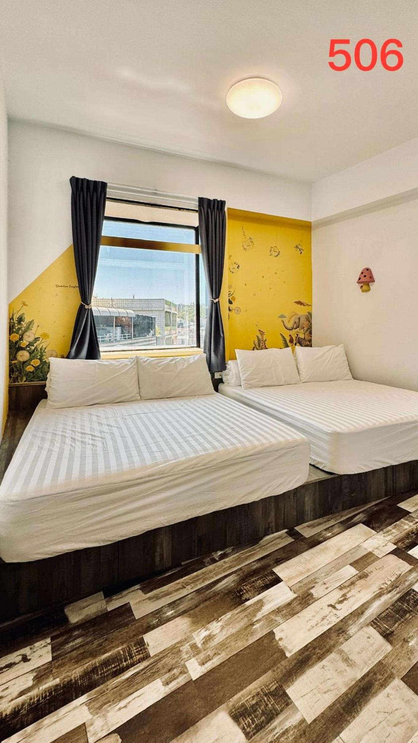 Quadruple Room with Private Bathroom