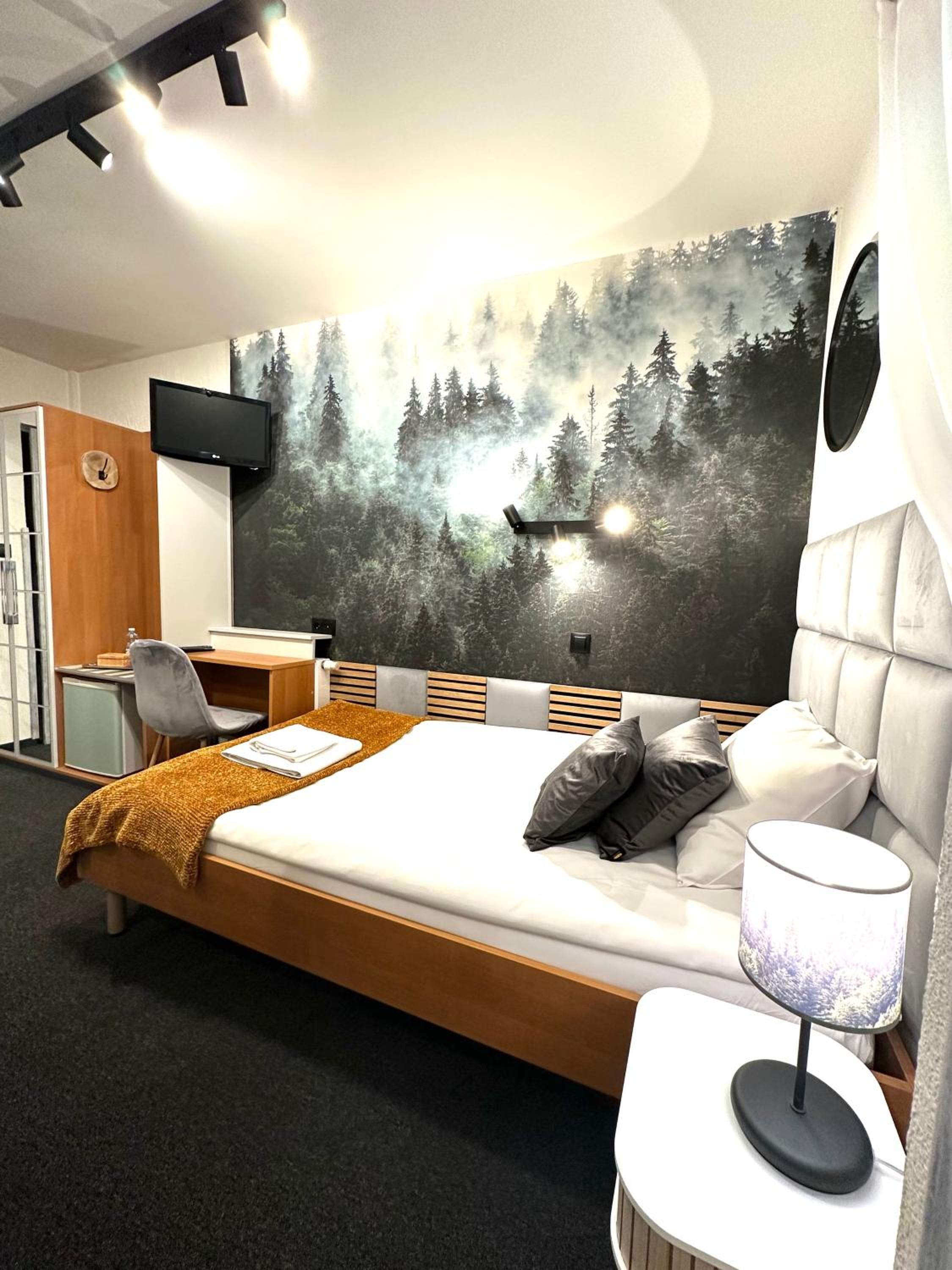 Double Room - Photo 6