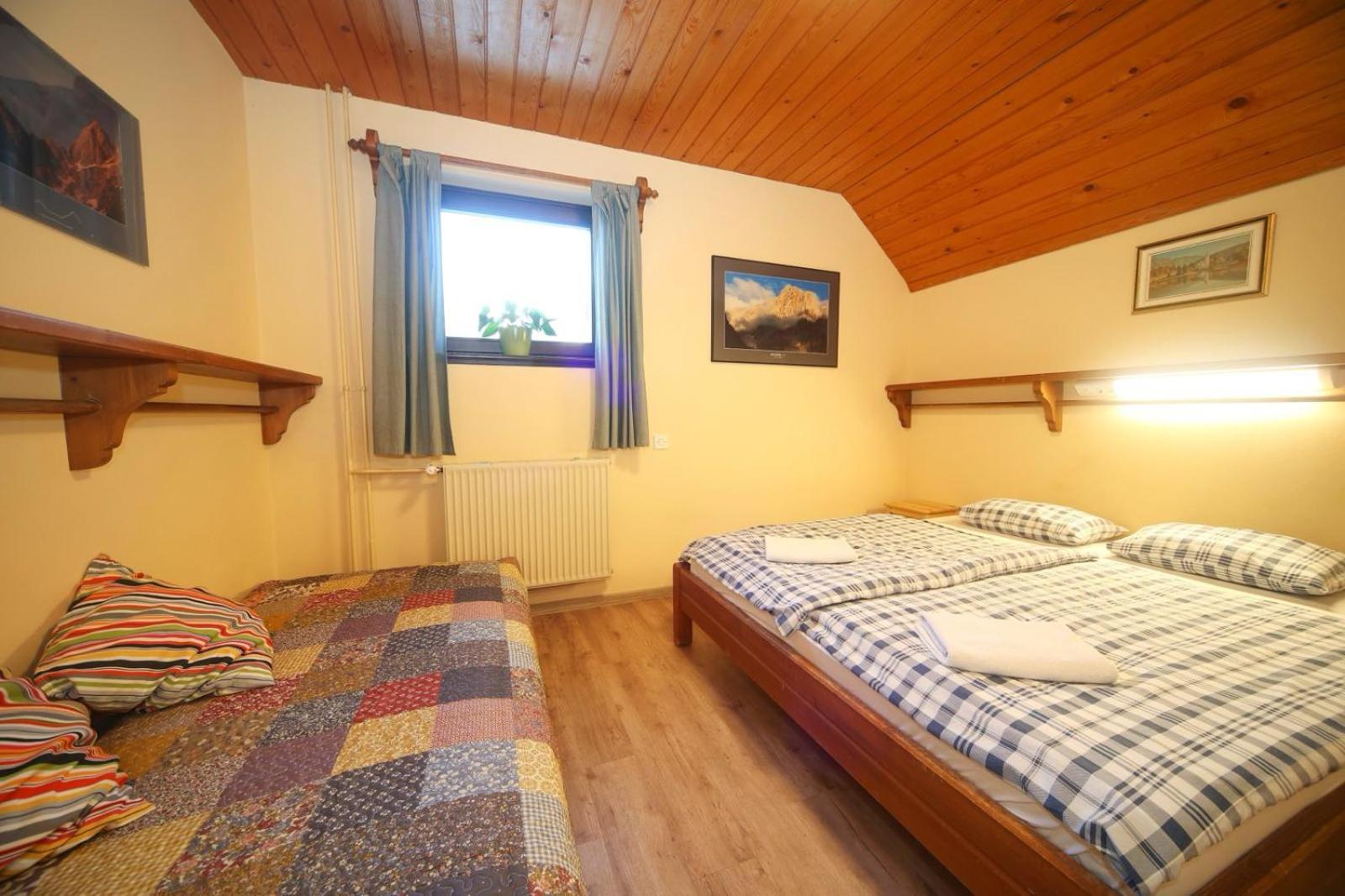 Triple Room with Bathroom photo 2