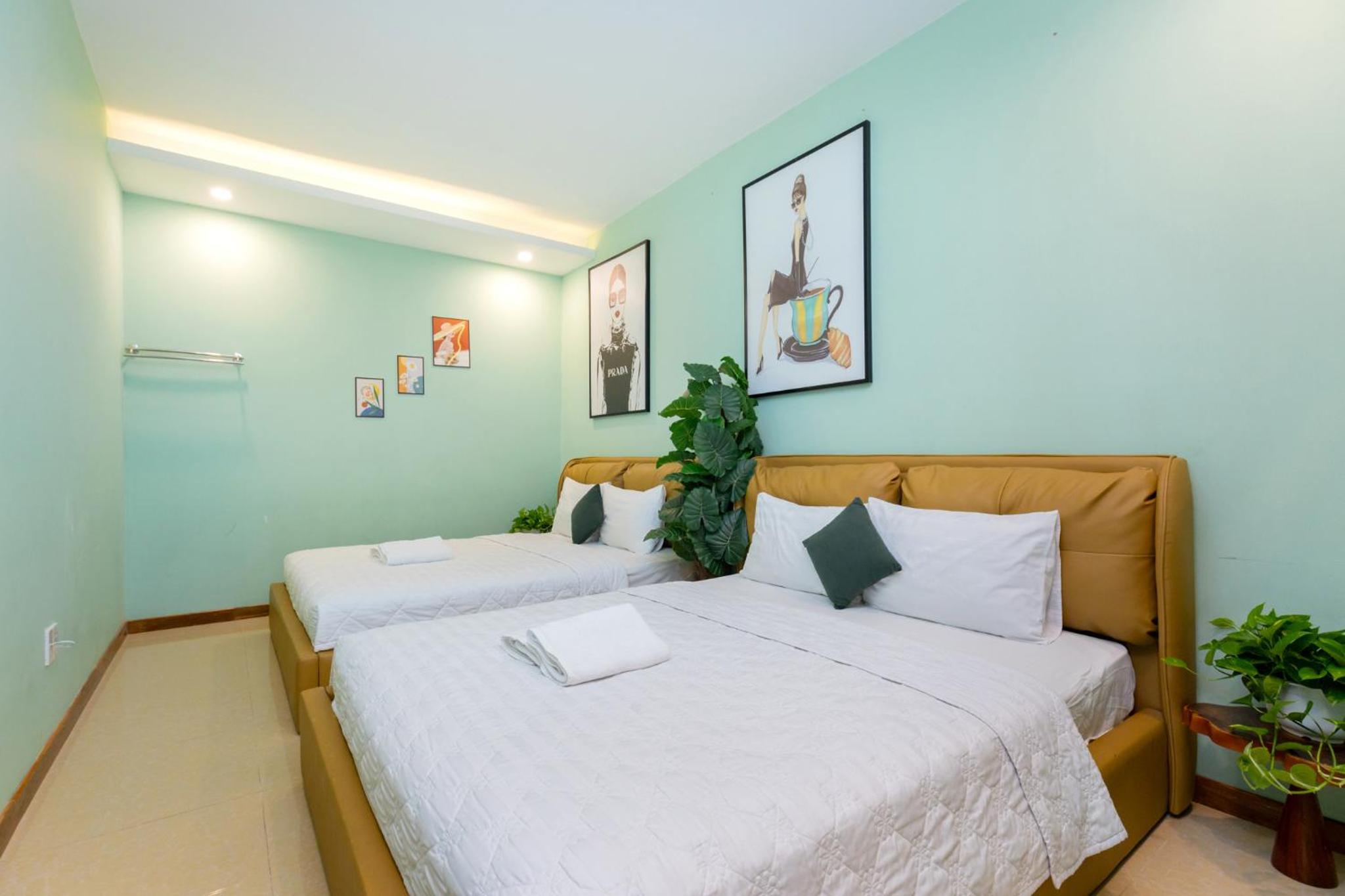 Three-Bedroom Apartment photo 2
