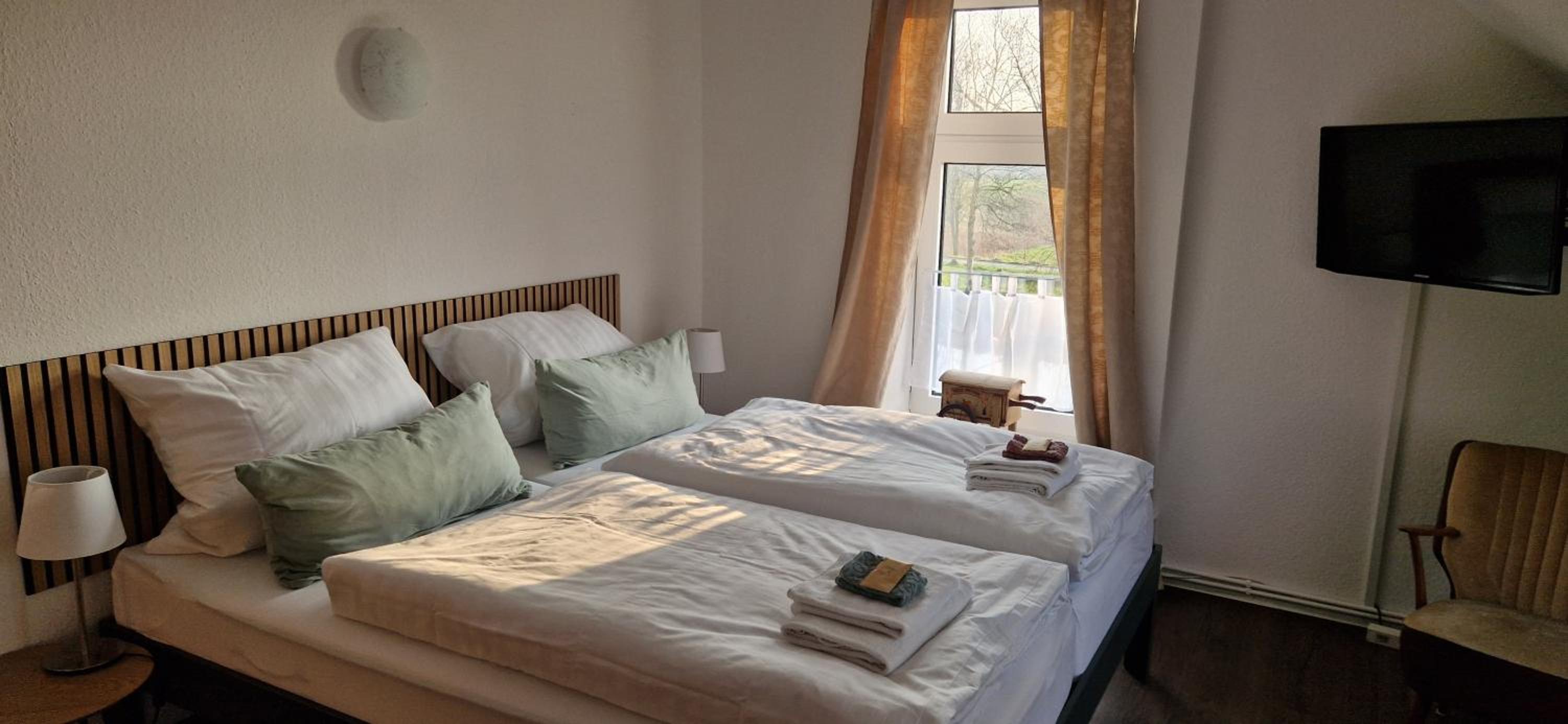 Large Double Room photo 1